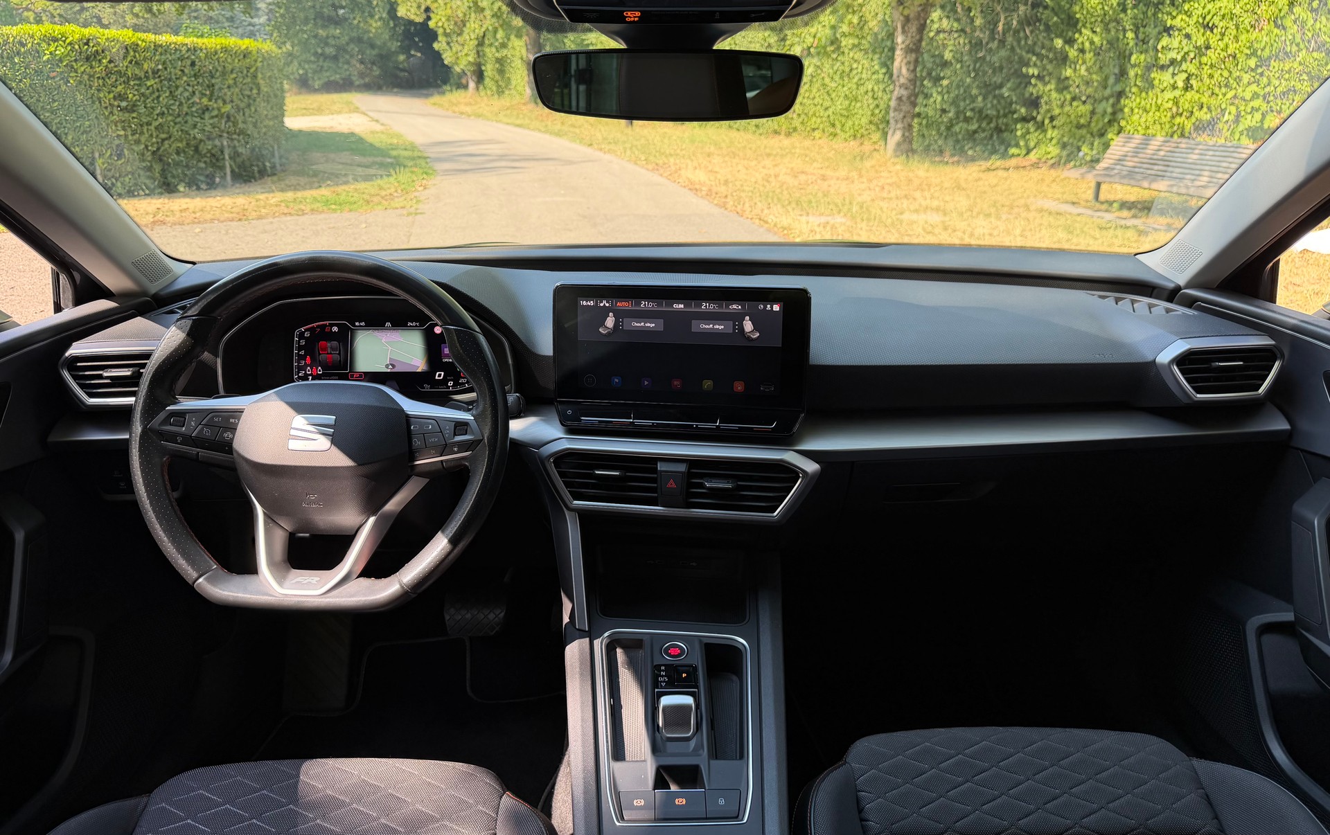 SEAT Leon ST 1.5 eTSI mHEV DSG FR-image-12