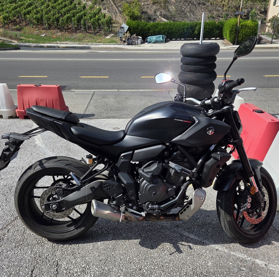 YAMAHA MT-07 Y-AMT 35kw/h TECH BLACK-image-6