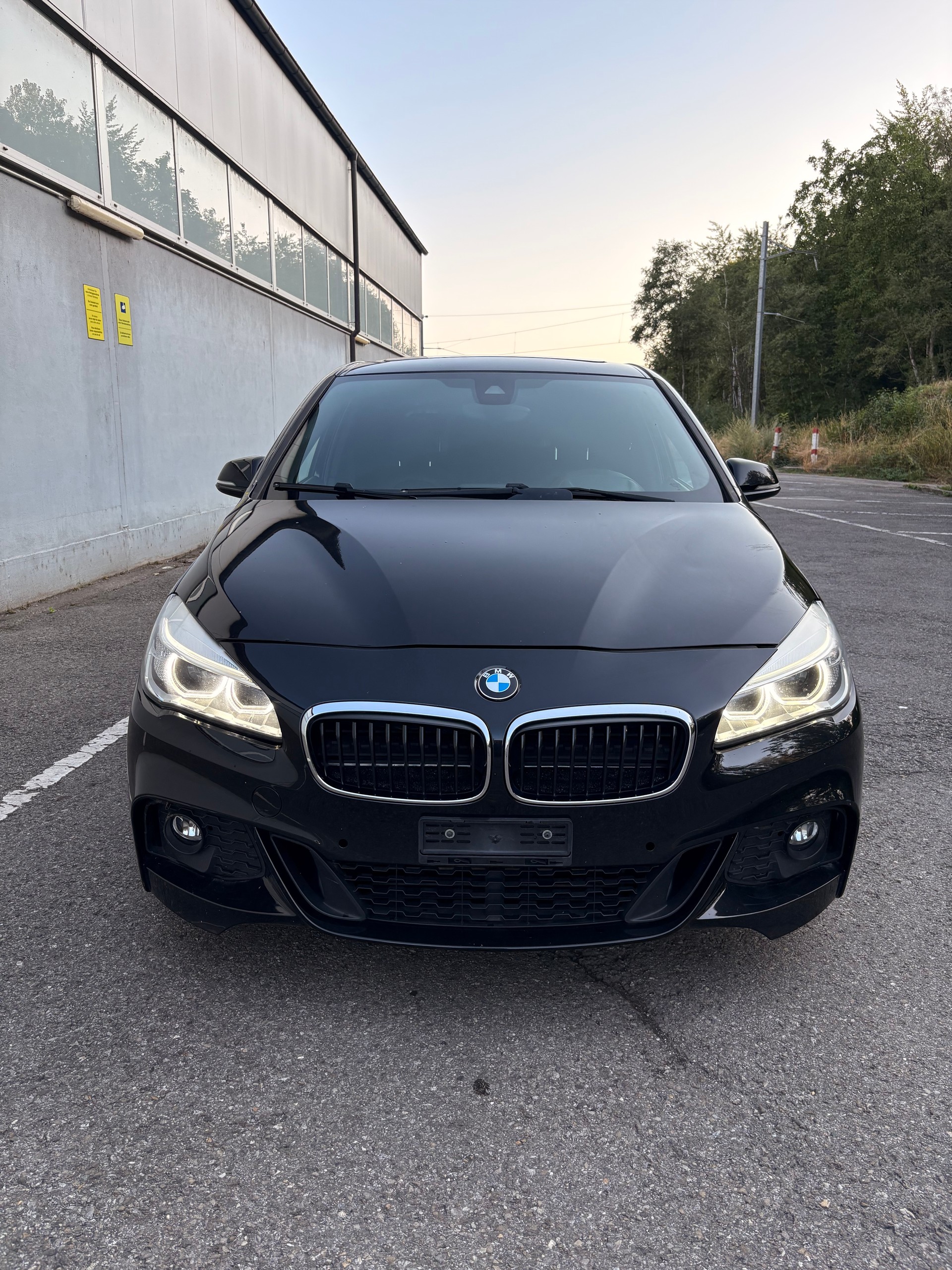 BMW 220d Active Tourer Sport Line Steptronic-image-2