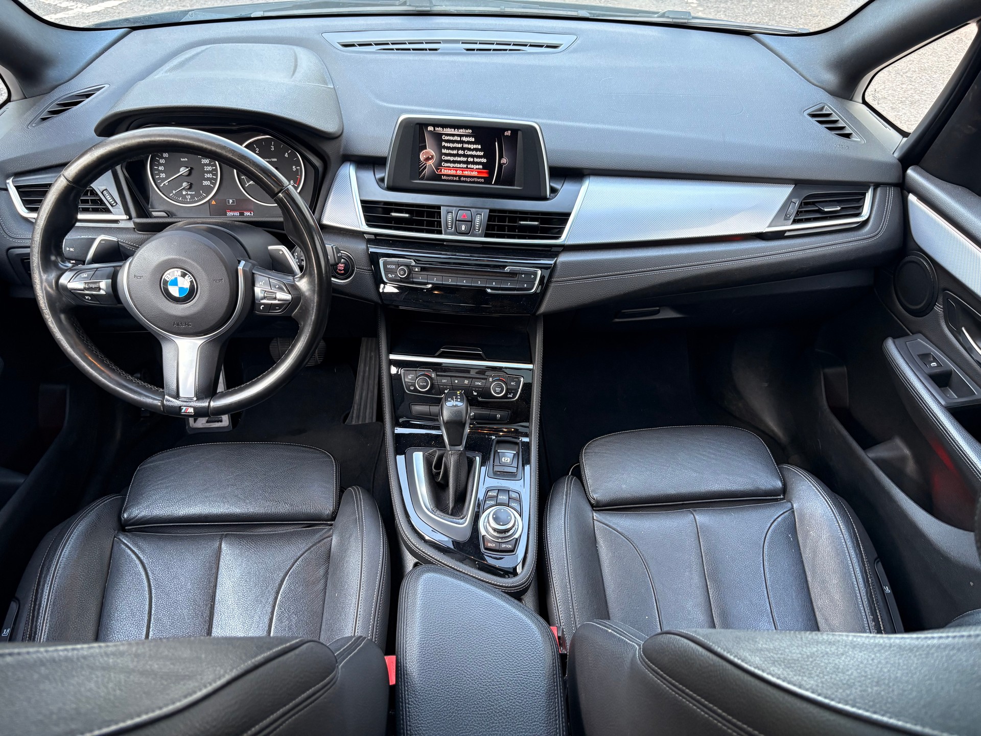 BMW 220d Active Tourer Sport Line Steptronic-image-10