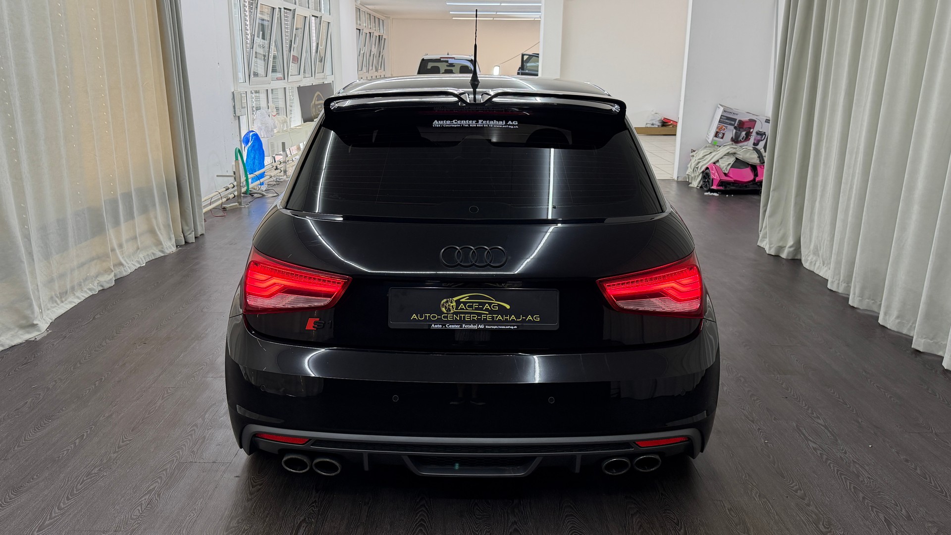 AUDI S1 Sportback 2.0 TFSI Sport quattro-image-4