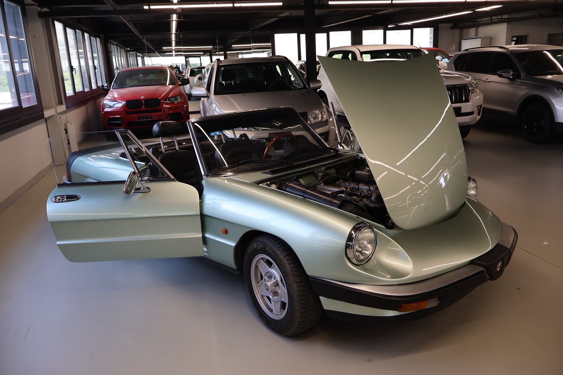 ALFA ROMEO Spider 2.0 (Veloce)-showroom-element-3