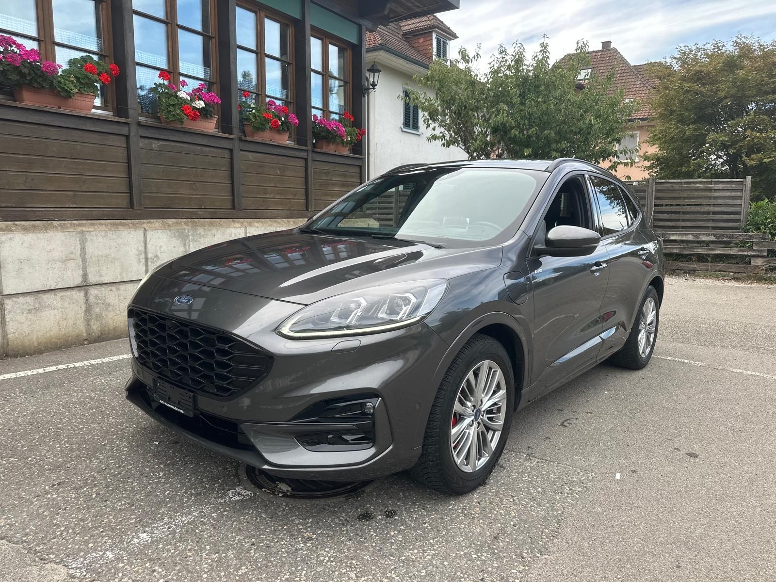 FORD Kuga 2.5 PHEV ST-Line X 2WD-showroom-element-1