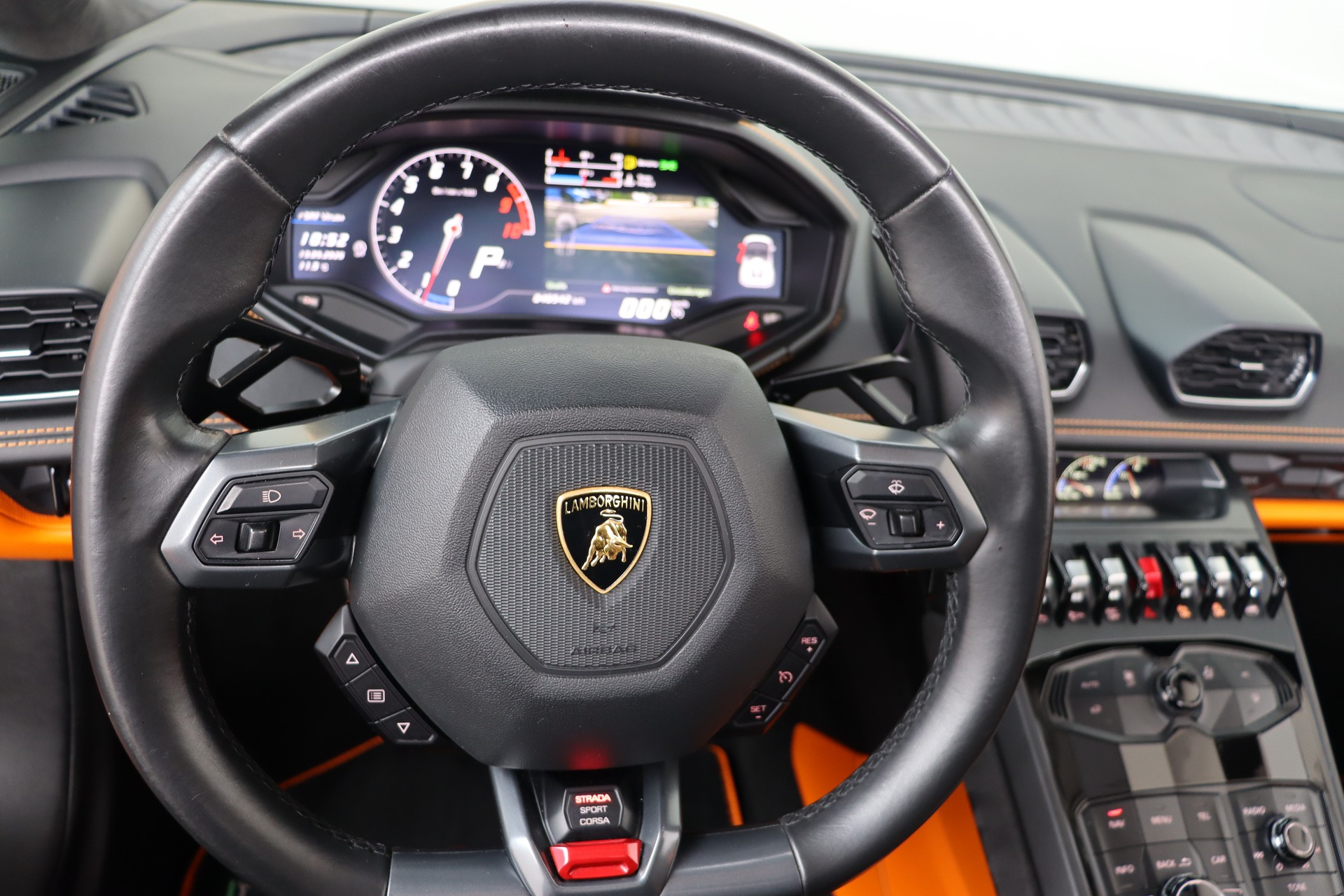 LAMBORGHINI Huracan LP610-4 Spyder DCT-image-22