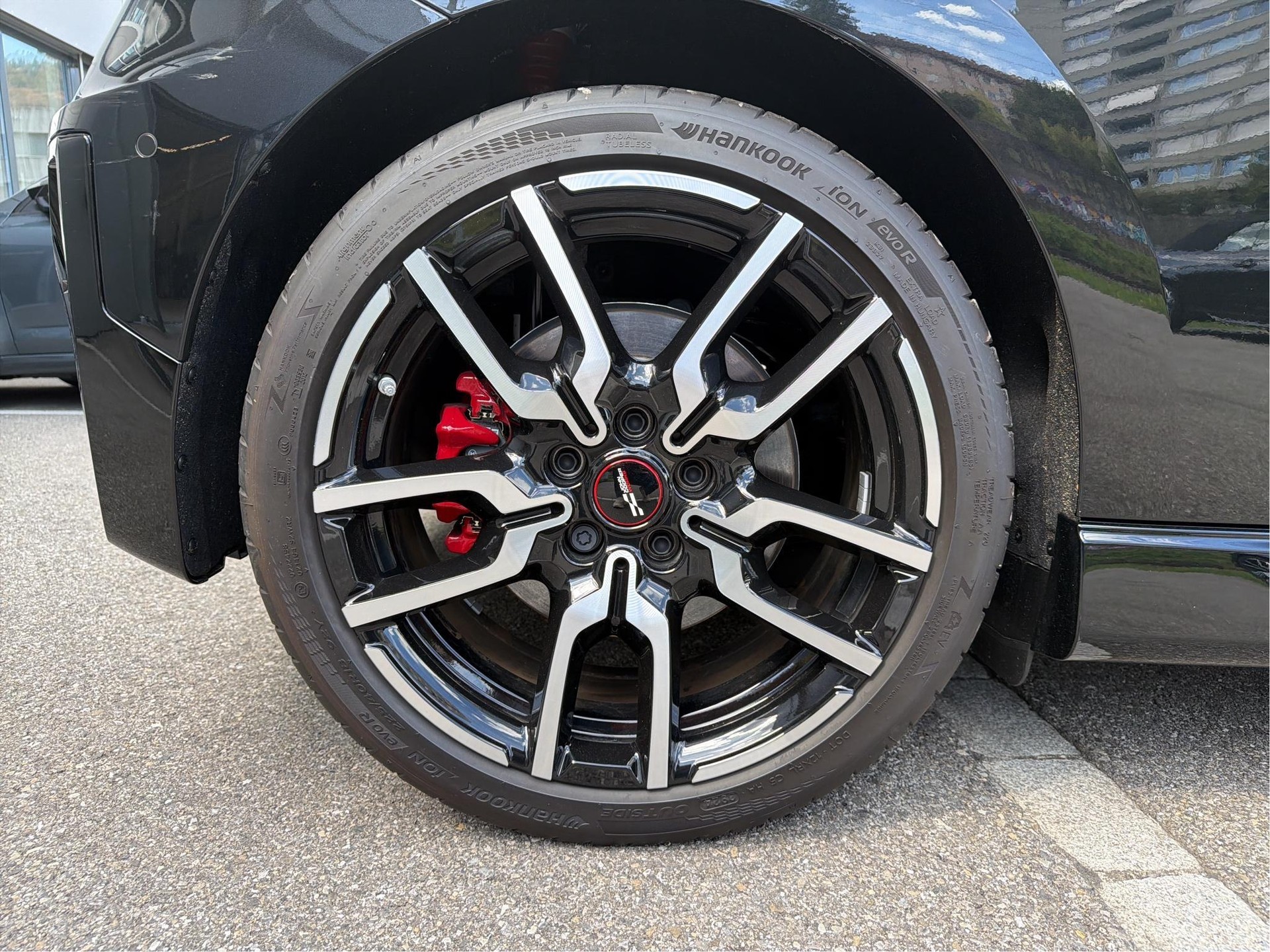 MINI Cooper eJCW-image-6