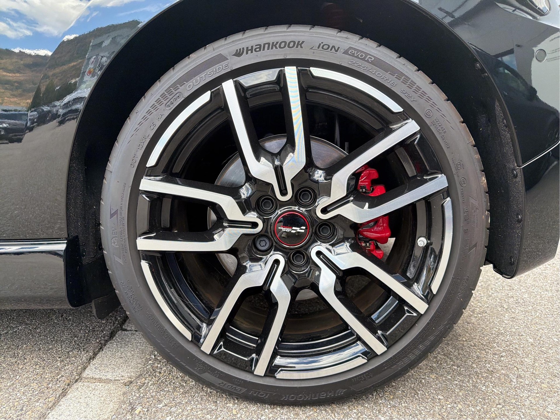 MINI Cooper eJCW-image-9