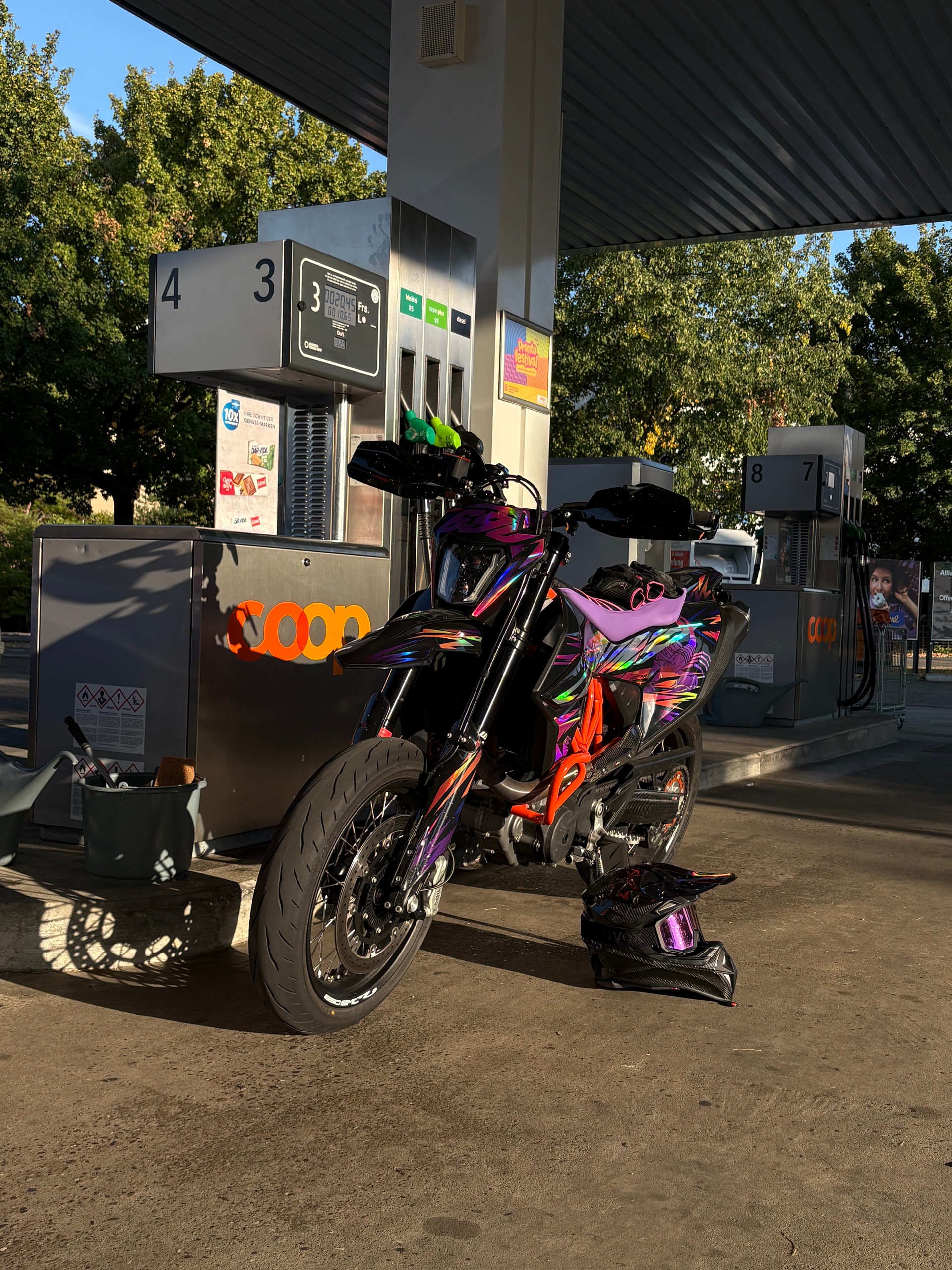 KTM 690 SMC R ABS (35 kW)-image-2