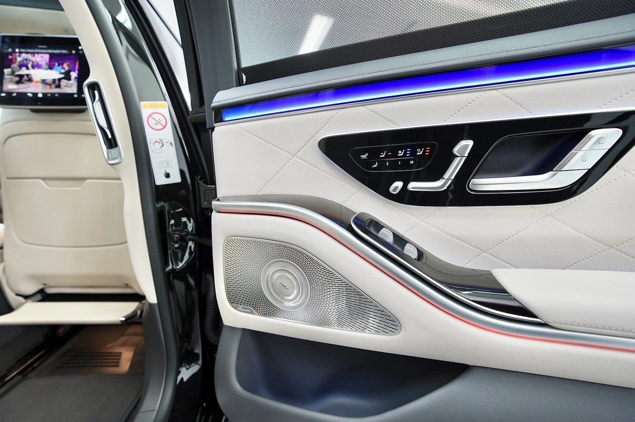 MERCEDES-BENZ S 450 L 4Matic AMG Line 9G-Tronic-image-21
