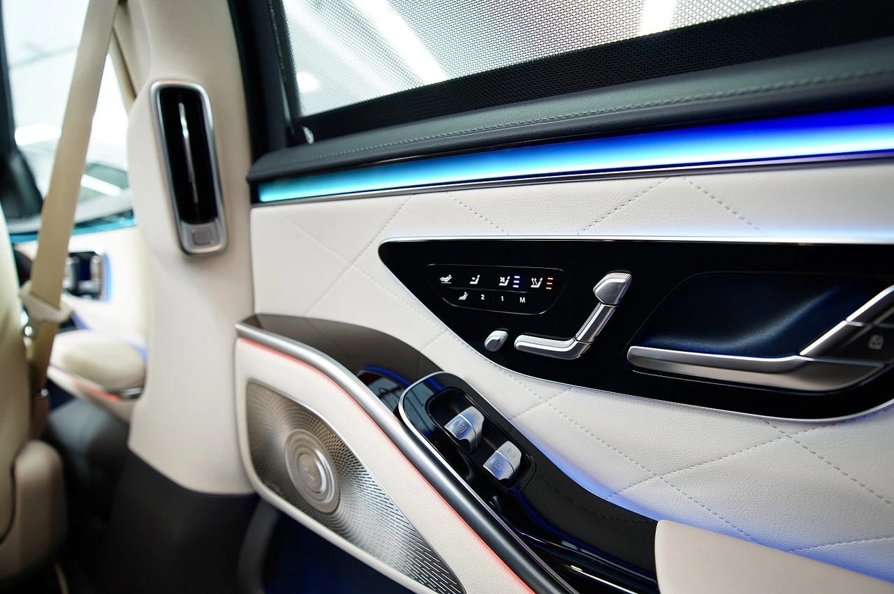 MERCEDES-BENZ S 450 L 4Matic AMG Line 9G-Tronic-image-15