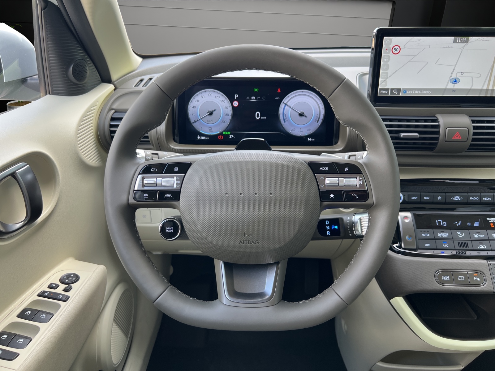 HYUNDAI Inster 49kWh Amplia-image-15