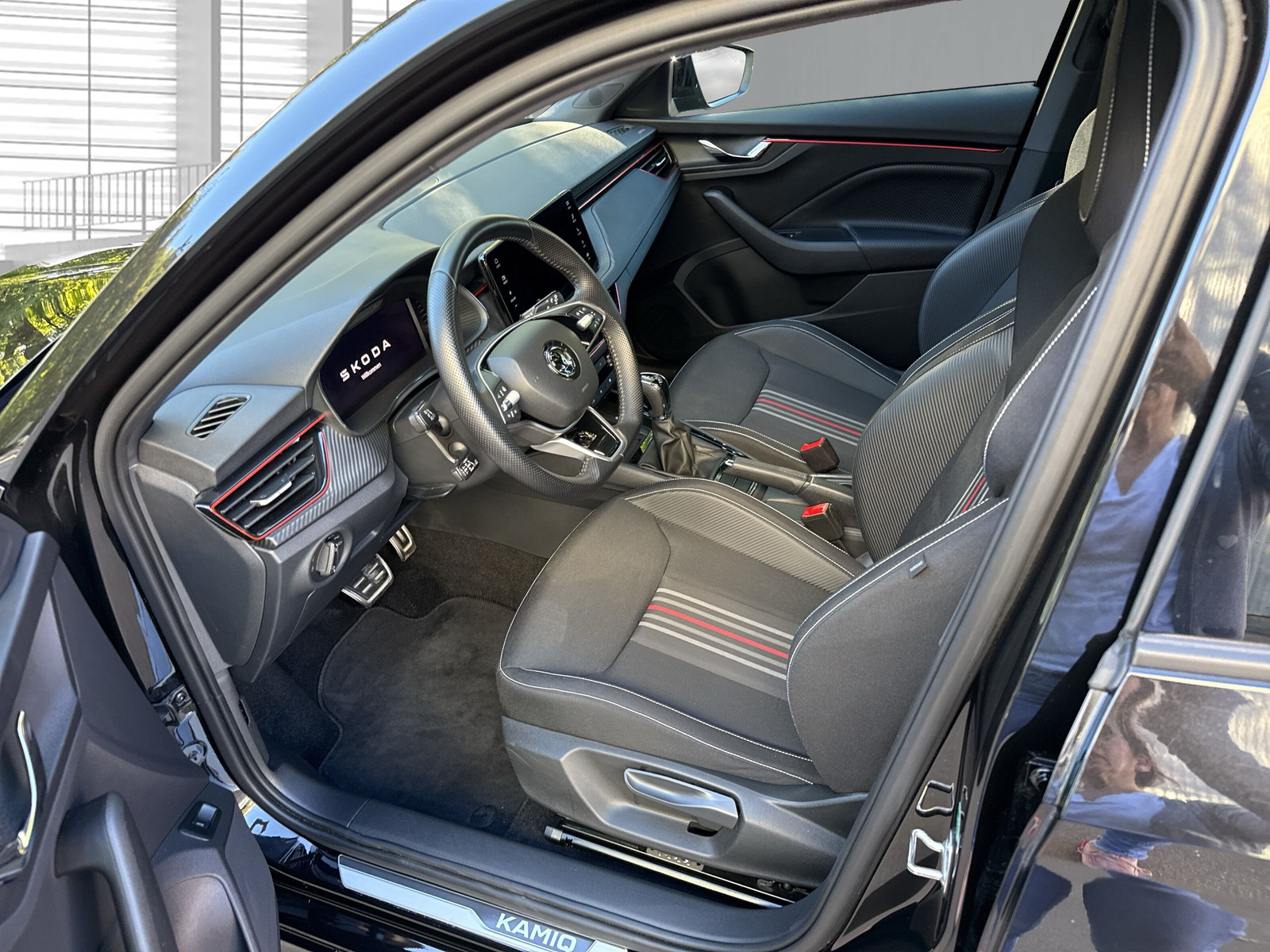 SKODA Kamiq 1.0 TSI Monte Carlo DSG-image-10