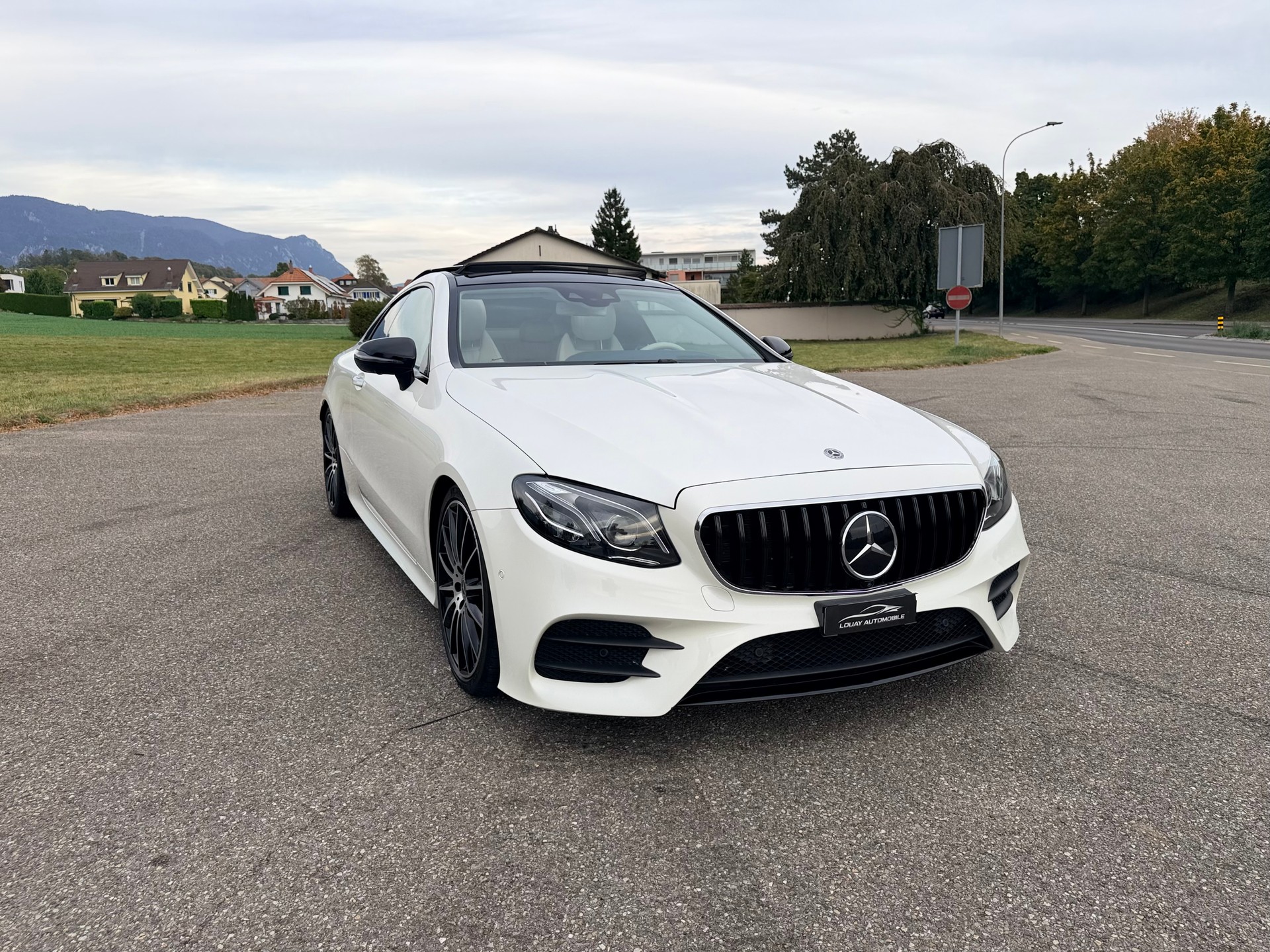 MERCEDES-BENZ E 400 Coupé AMG Line 4 Matic 9G-Tronic-showroom-element-2