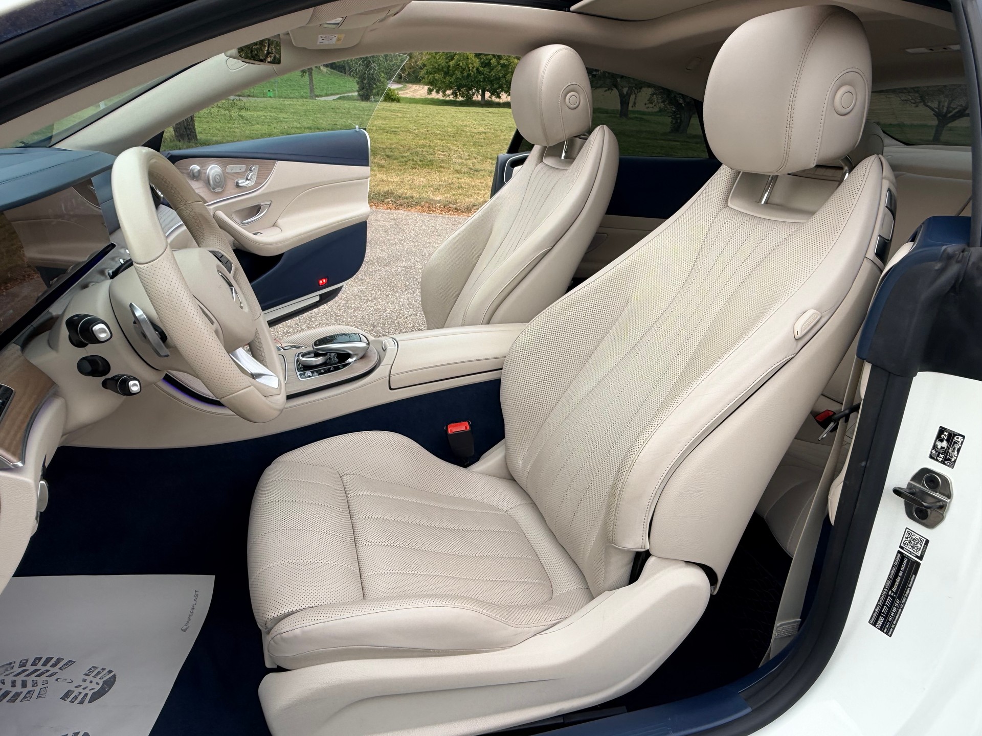 MERCEDES-BENZ E 400 Coupé AMG Line 4 Matic 9G-Tronic-image-22