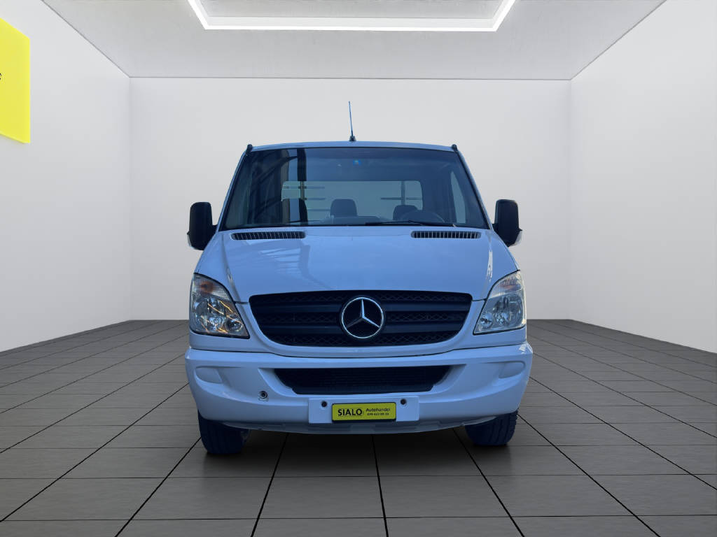 MERCEDES-BENZ Benz 311 CDI-showroom-element-1