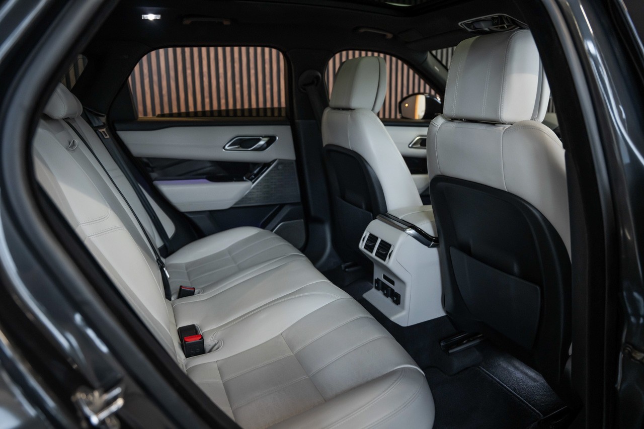 LAND ROVER Range Rover Velar R-Dynamic P 400 HSE Automatic-image-18
