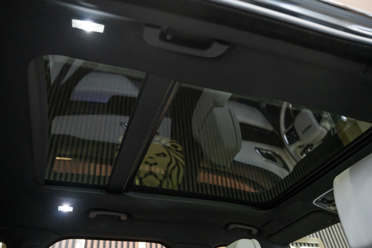 LAND ROVER Range Rover Velar R-Dynamic P 400 HSE Automatic-image-19