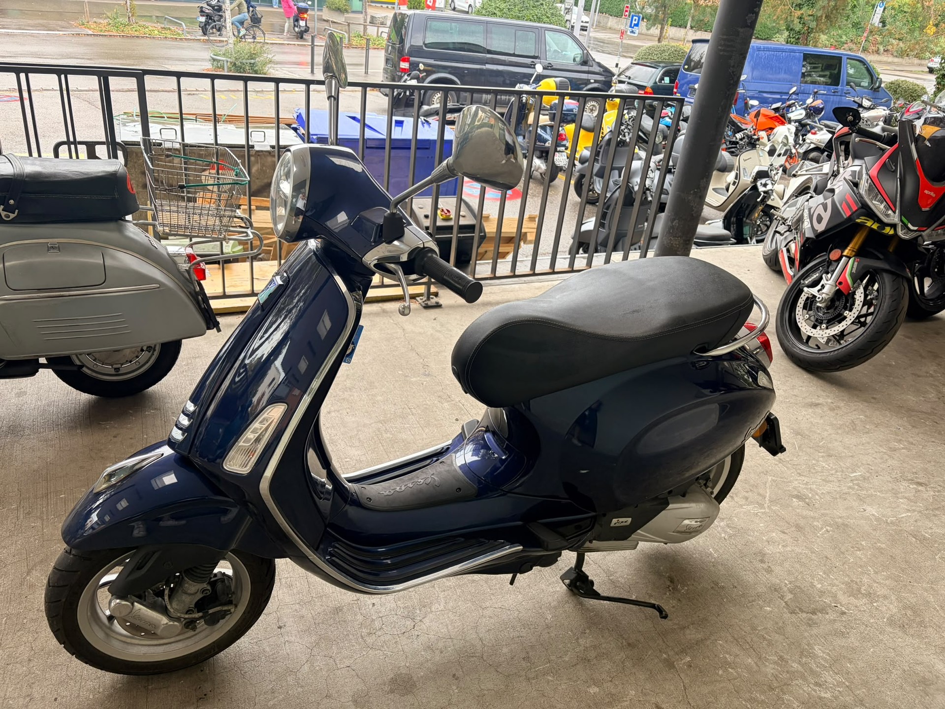 PIAGGIO Vespa 125 Primavera i.e. 3V ABS-image-1