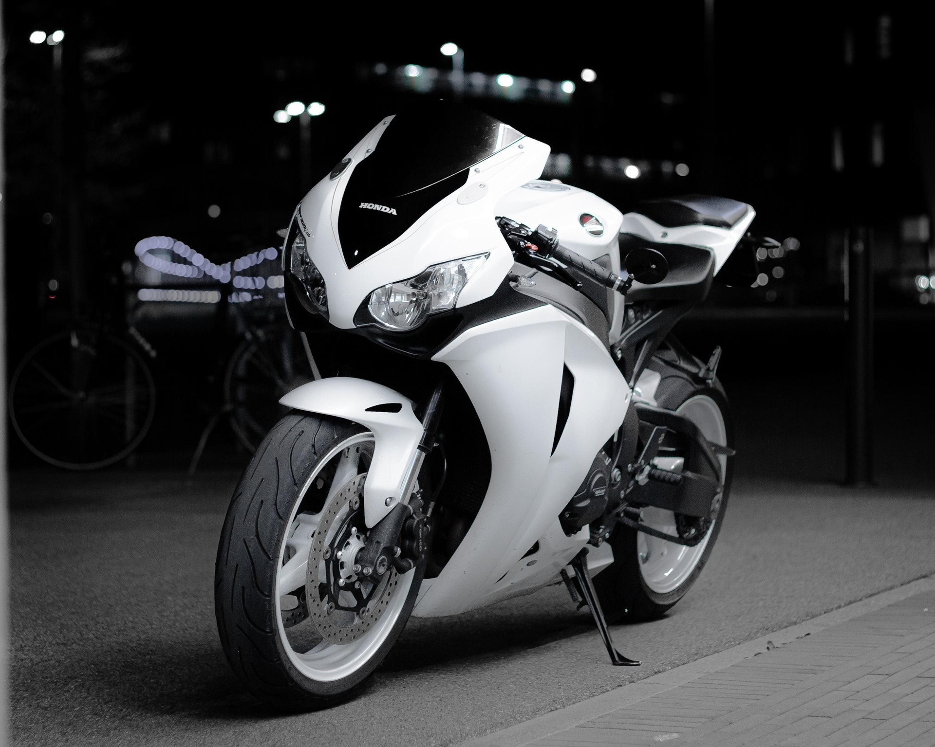 HONDA CBR 1000 RR Fireblade-image-4
