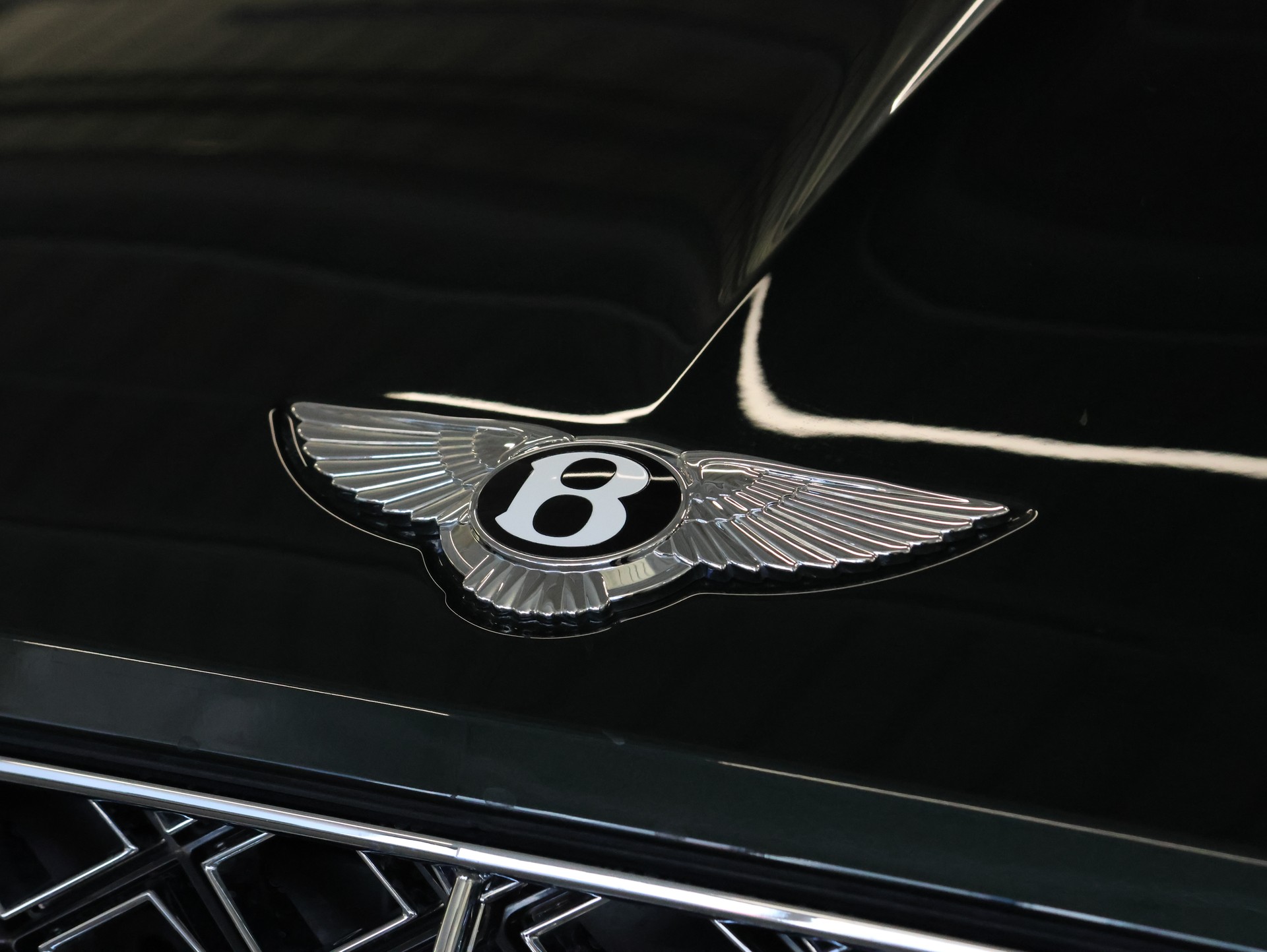 BENTLEY Continental GT 4.0 V8 Mulliner-image-6