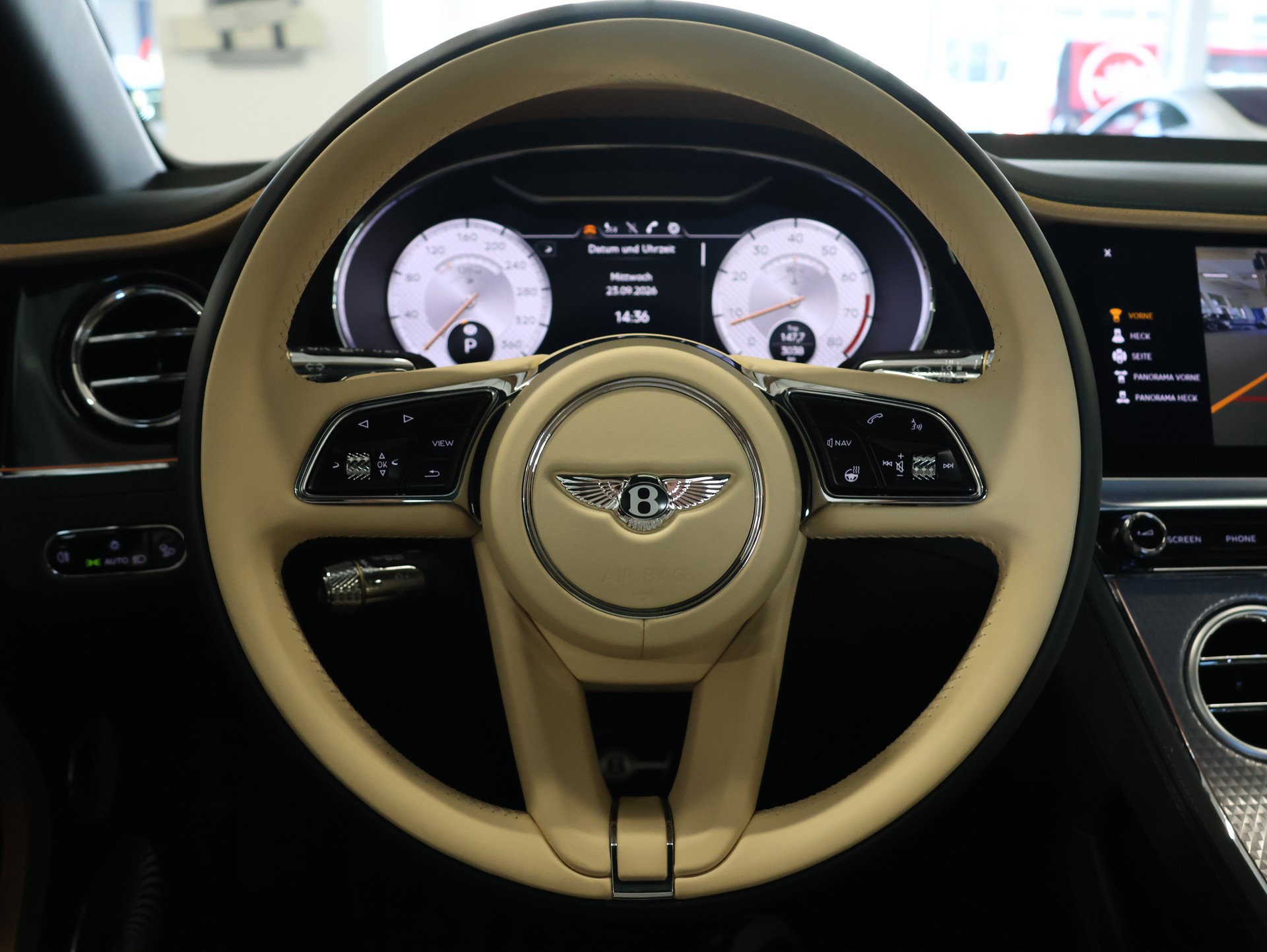 BENTLEY Continental GT 4.0 V8 Mulliner-image-22