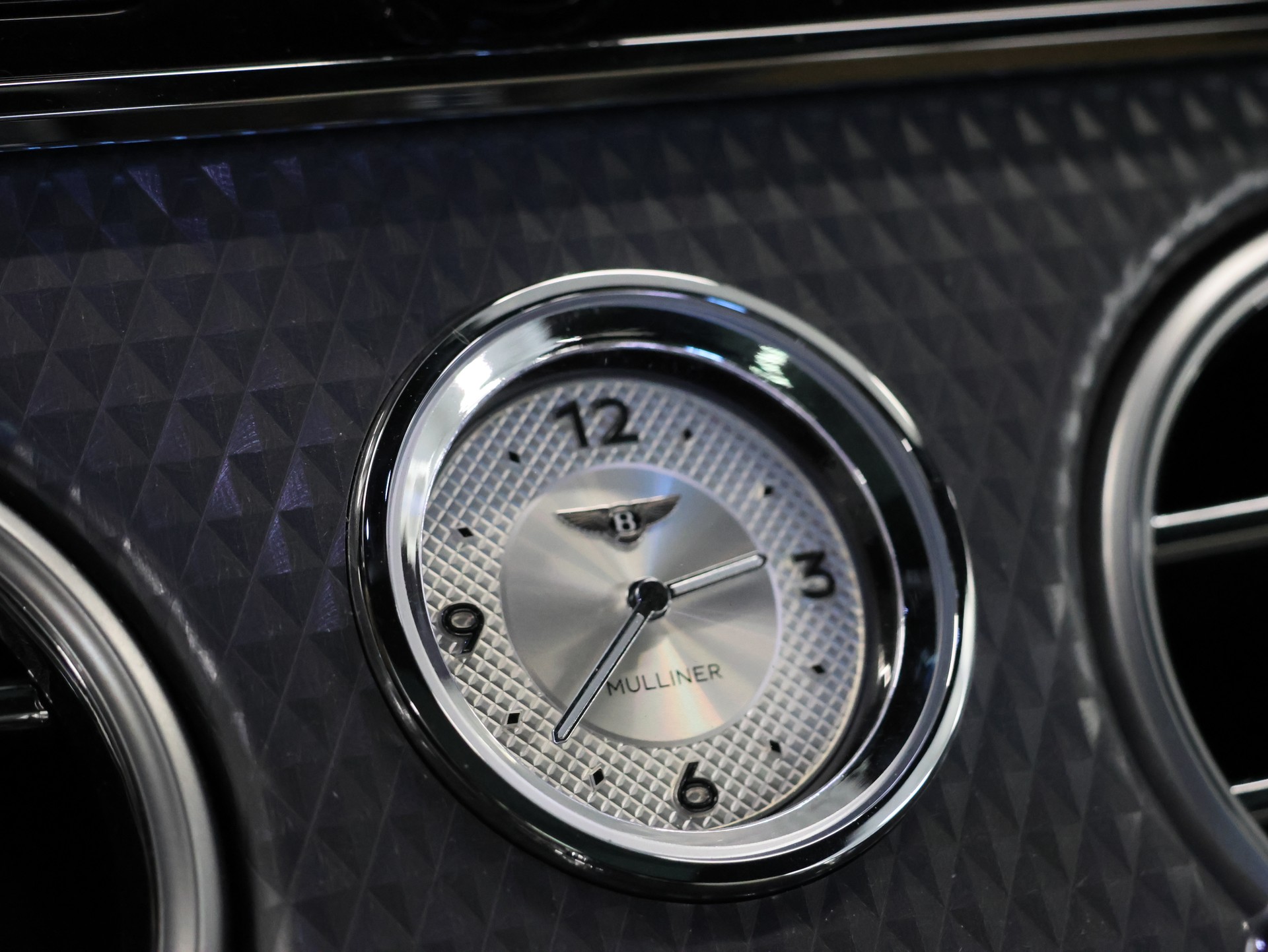 BENTLEY Continental GT 4.0 V8 Mulliner-image-31