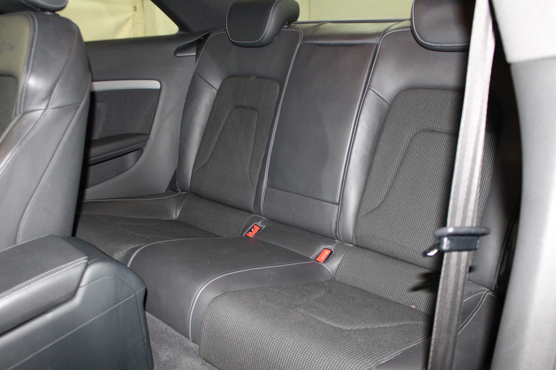 AUDI A5 Coupé 1.8 TFSI 170 M-Tronic-image-7