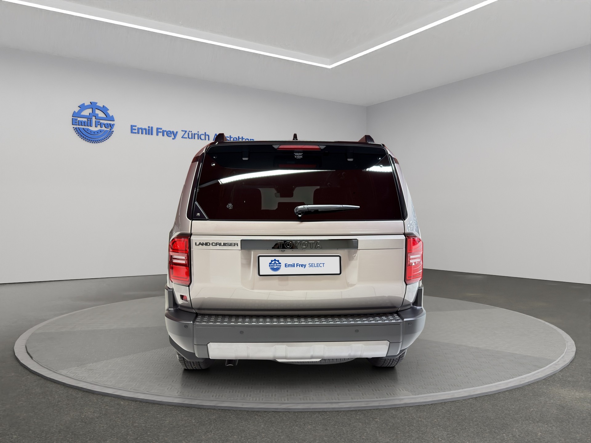 TOYOTA Land Cruiser 2.8 D 48V Style-image-6