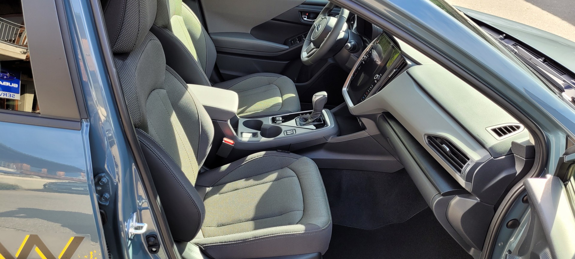 SUBARU Crosstrek 2.0 e-Boxer Swiss Plus AWD Lineartronic-image-17