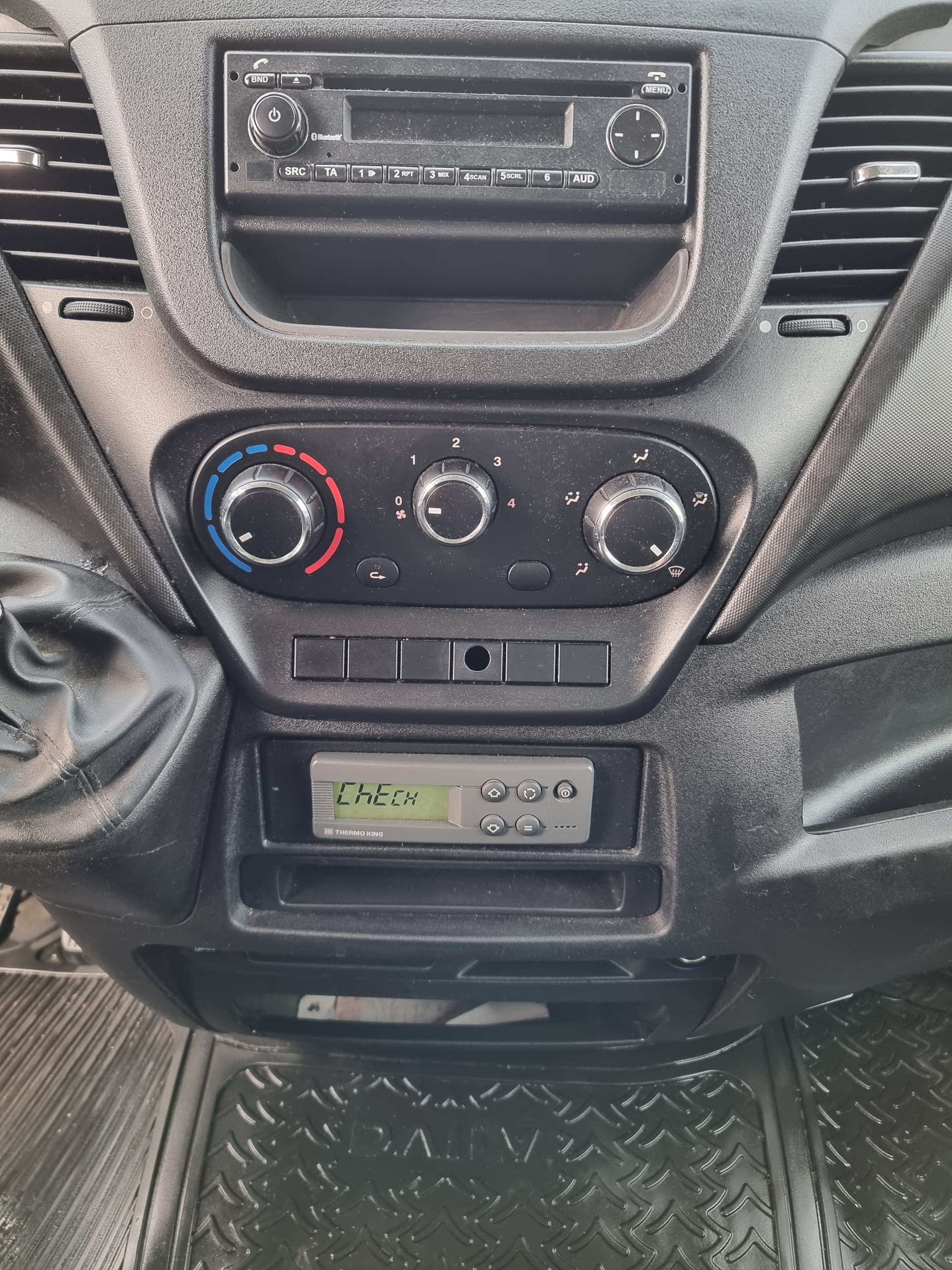 IVECO 35 S 13 A-image-12