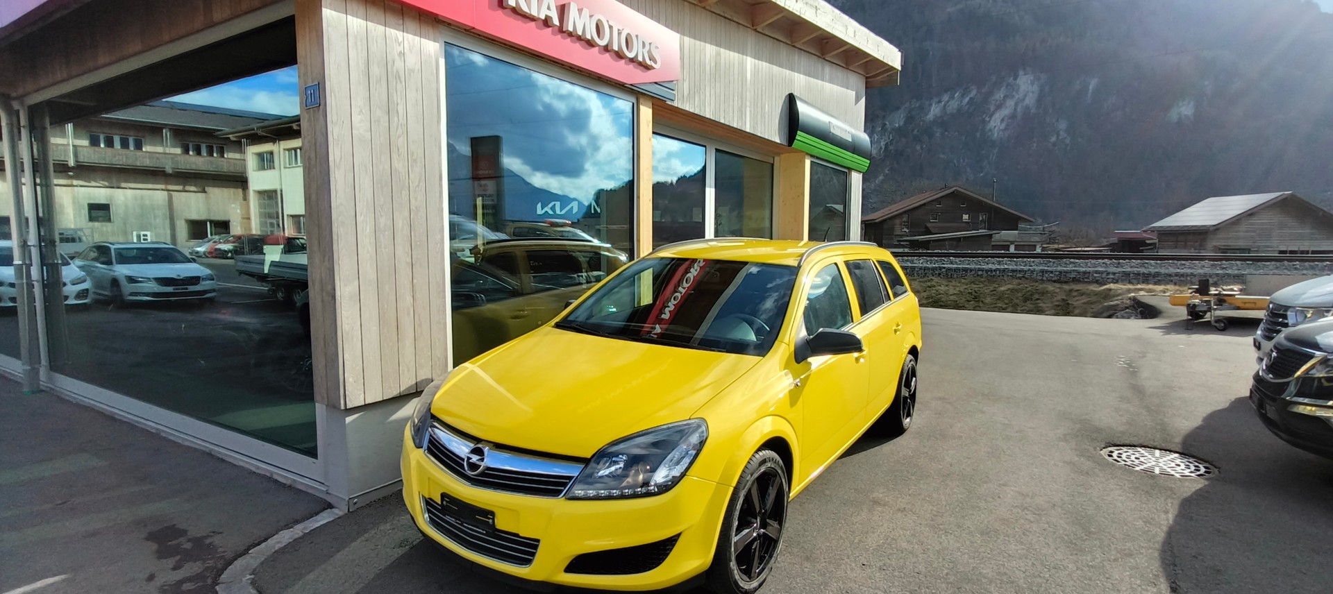 OPEL Astra Caravan 1.6i 16V Enjoy