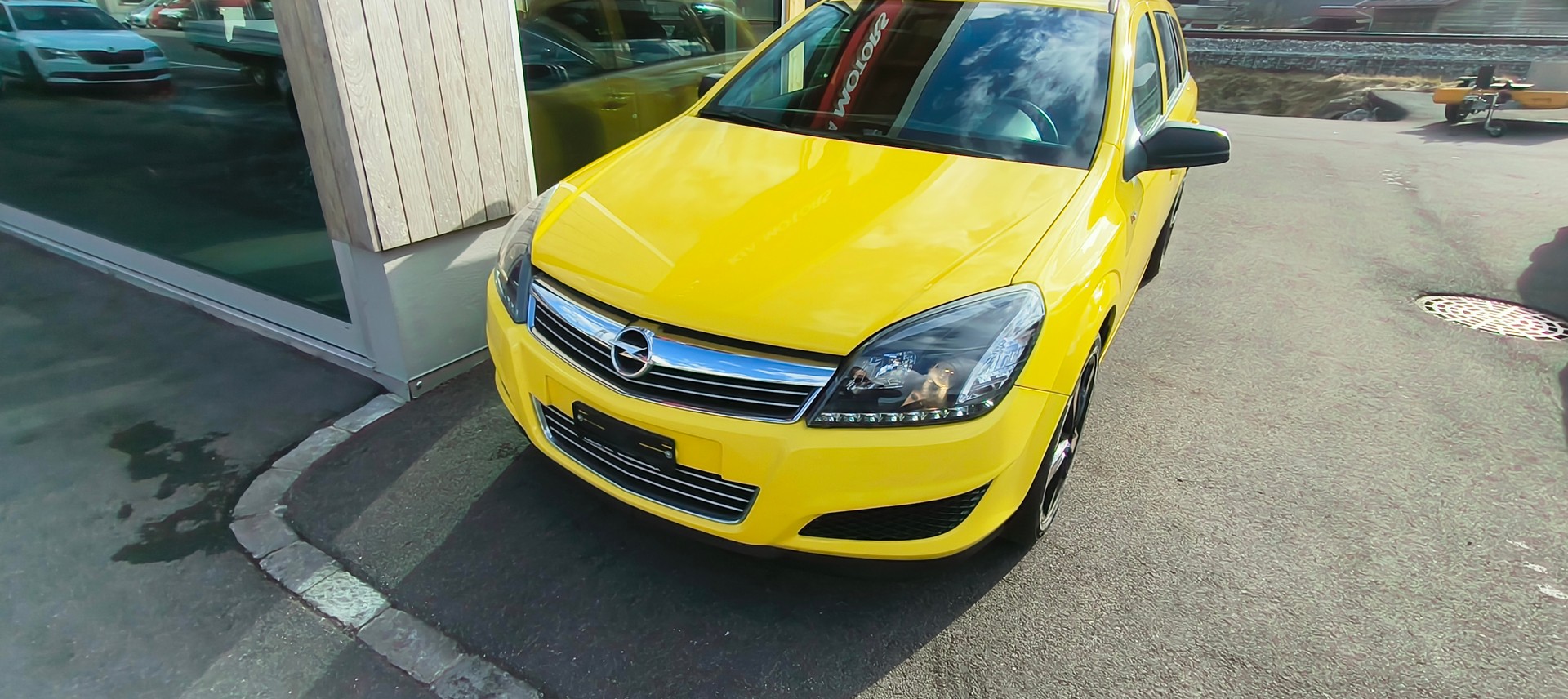 OPEL Astra Caravan 1.6i 16V Enjoy-image-1