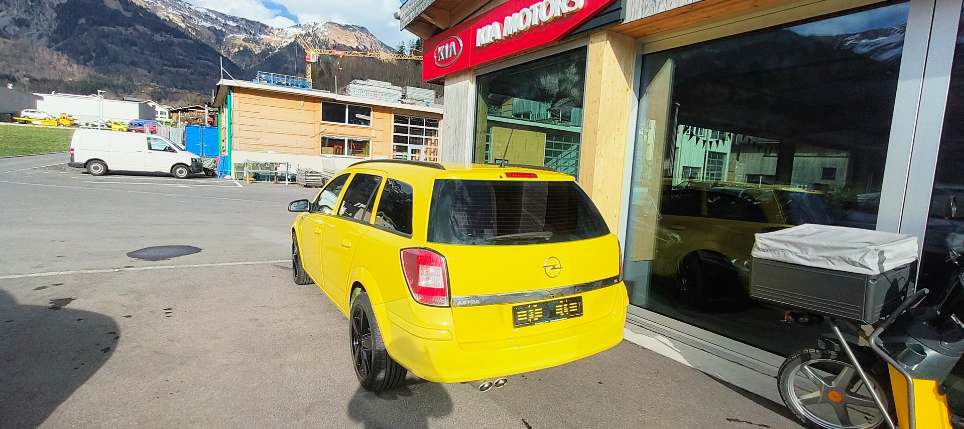 OPEL Astra Caravan 1.6i 16V Enjoy-image-12