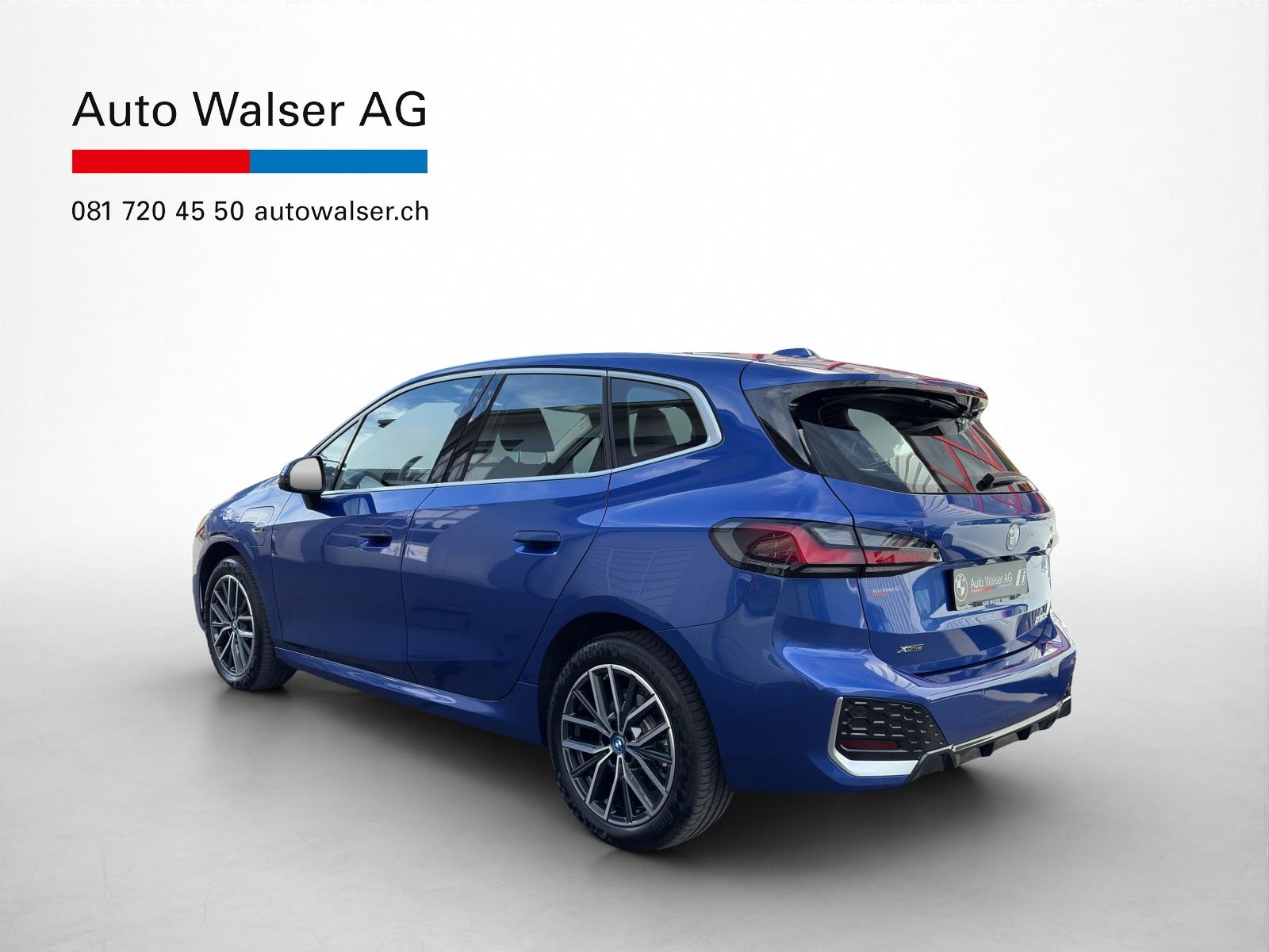BMW 230e xDrive Active Tourer-showroom-element-3
