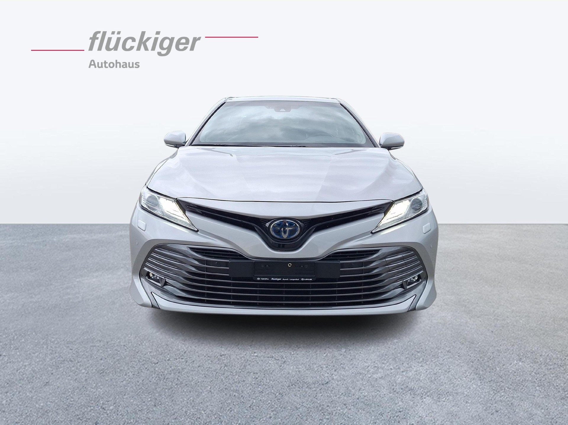 TOYOTA Camry 2.5 HSD Premium-showroom-element-1