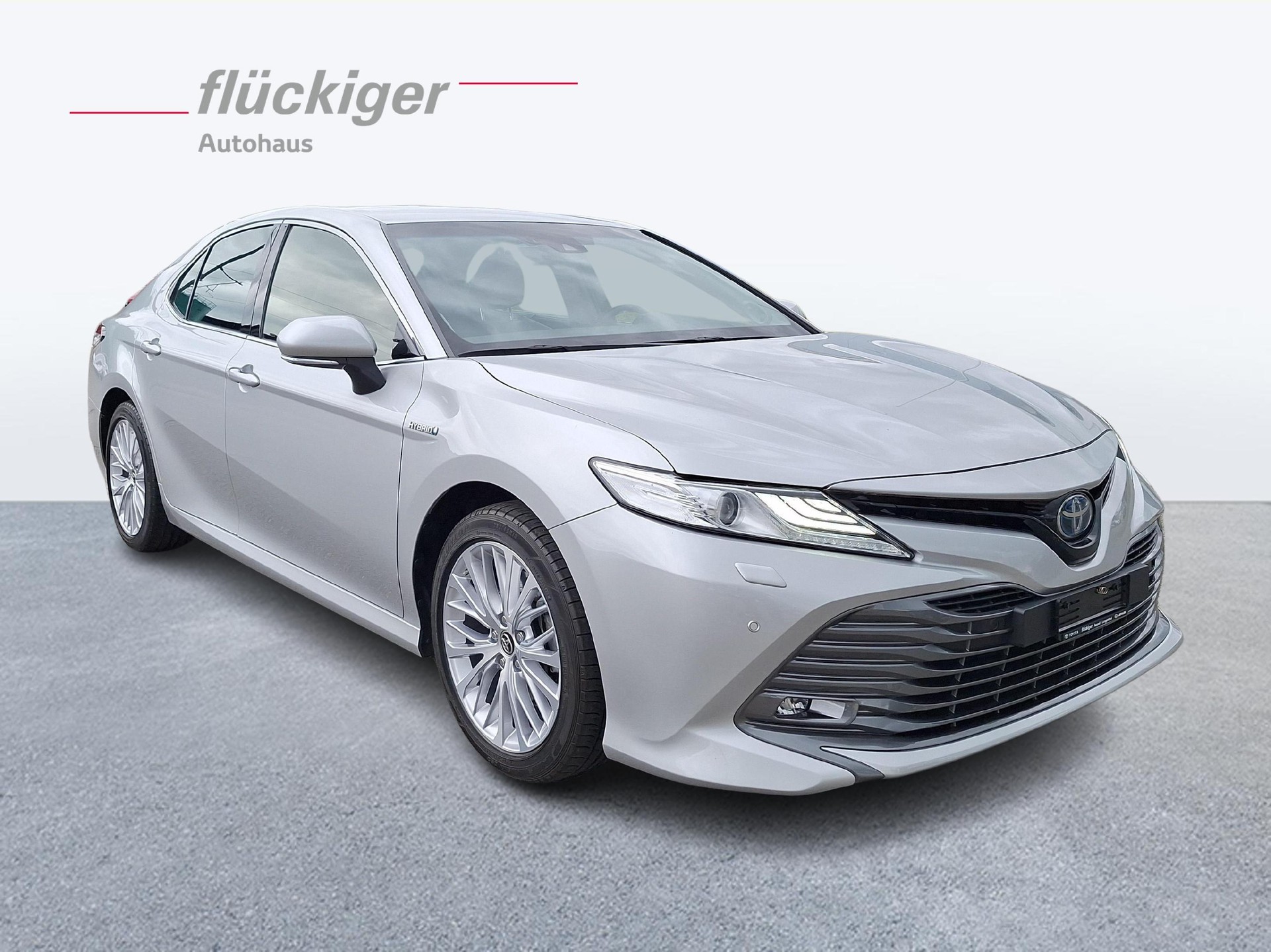 TOYOTA Camry 2.5 HSD Premium-showroom-element-2