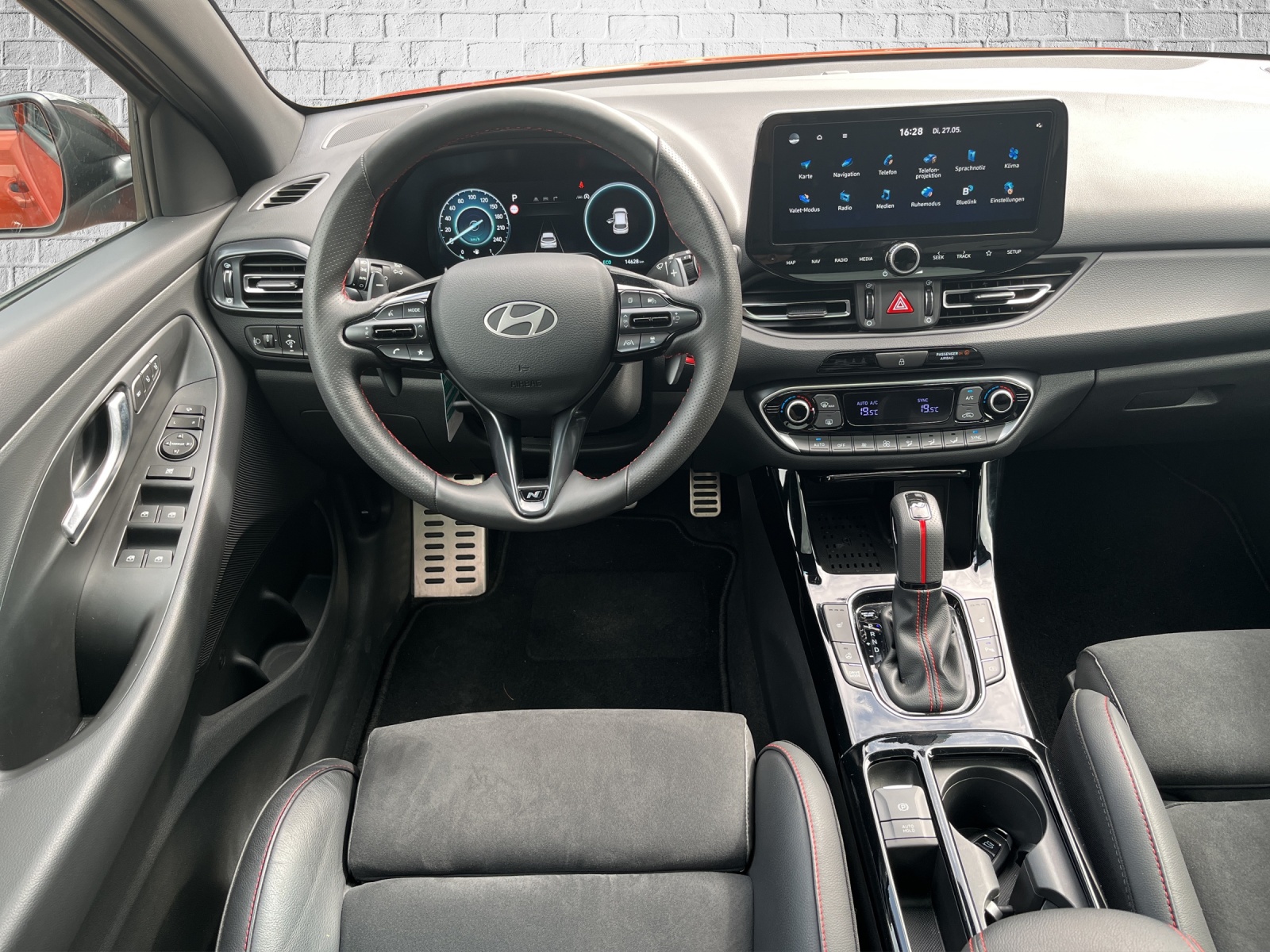 HYUNDAI i30 Wagon 1.5 T-GDi N Line 48V MH DCT-image-13
