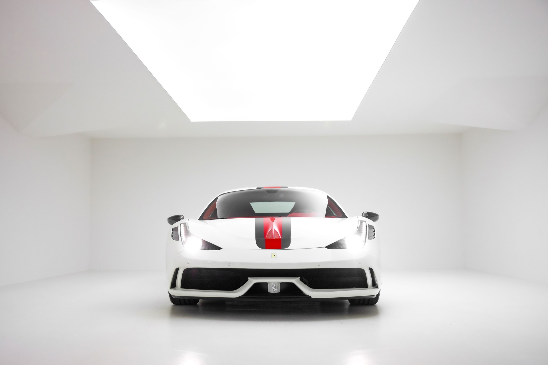 FERRARI 458 Speciale 4.5 V8-showroom-element-3