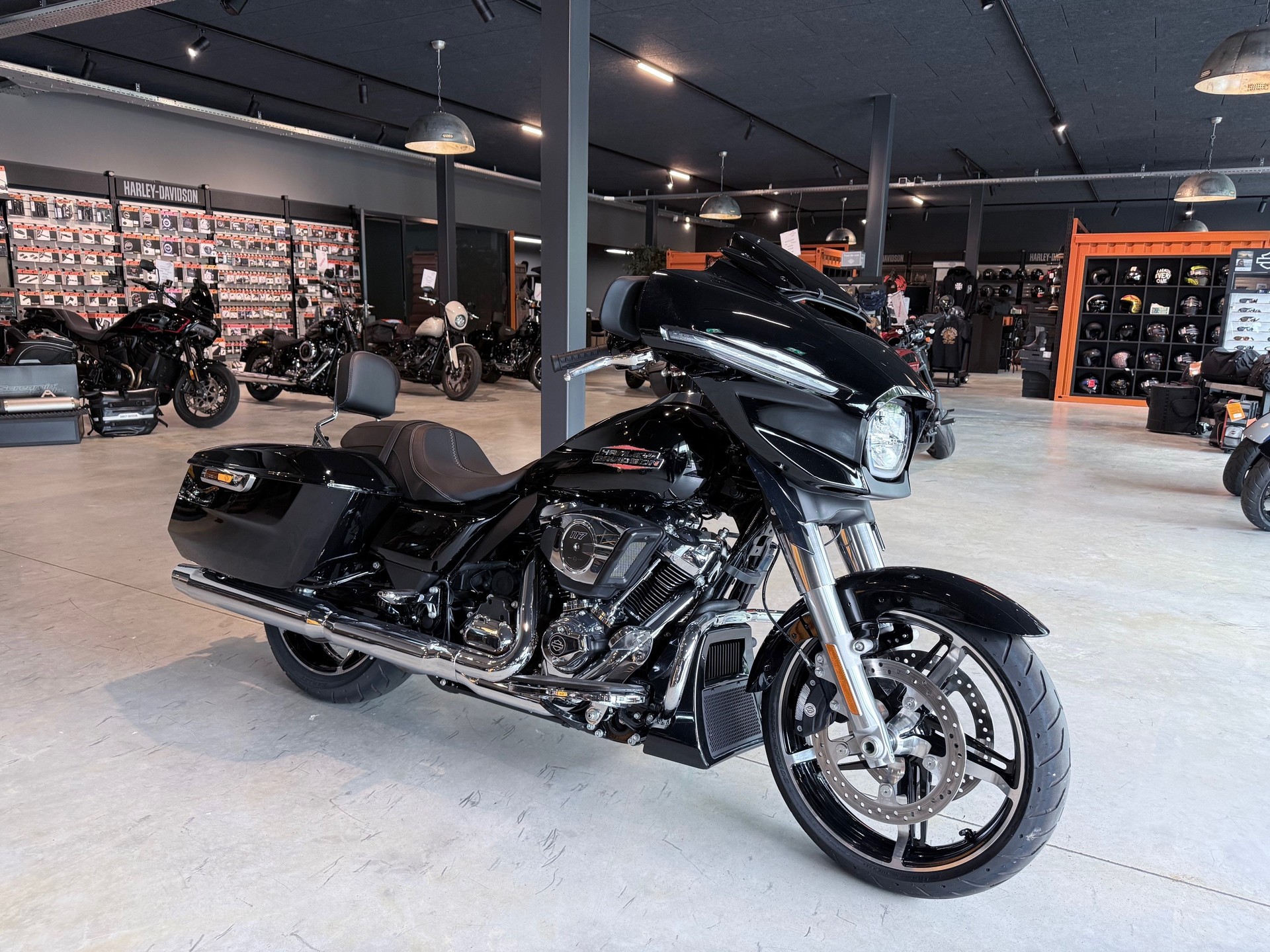 HARLEY-DAVIDSON FLHX Street Glide 117-image-0