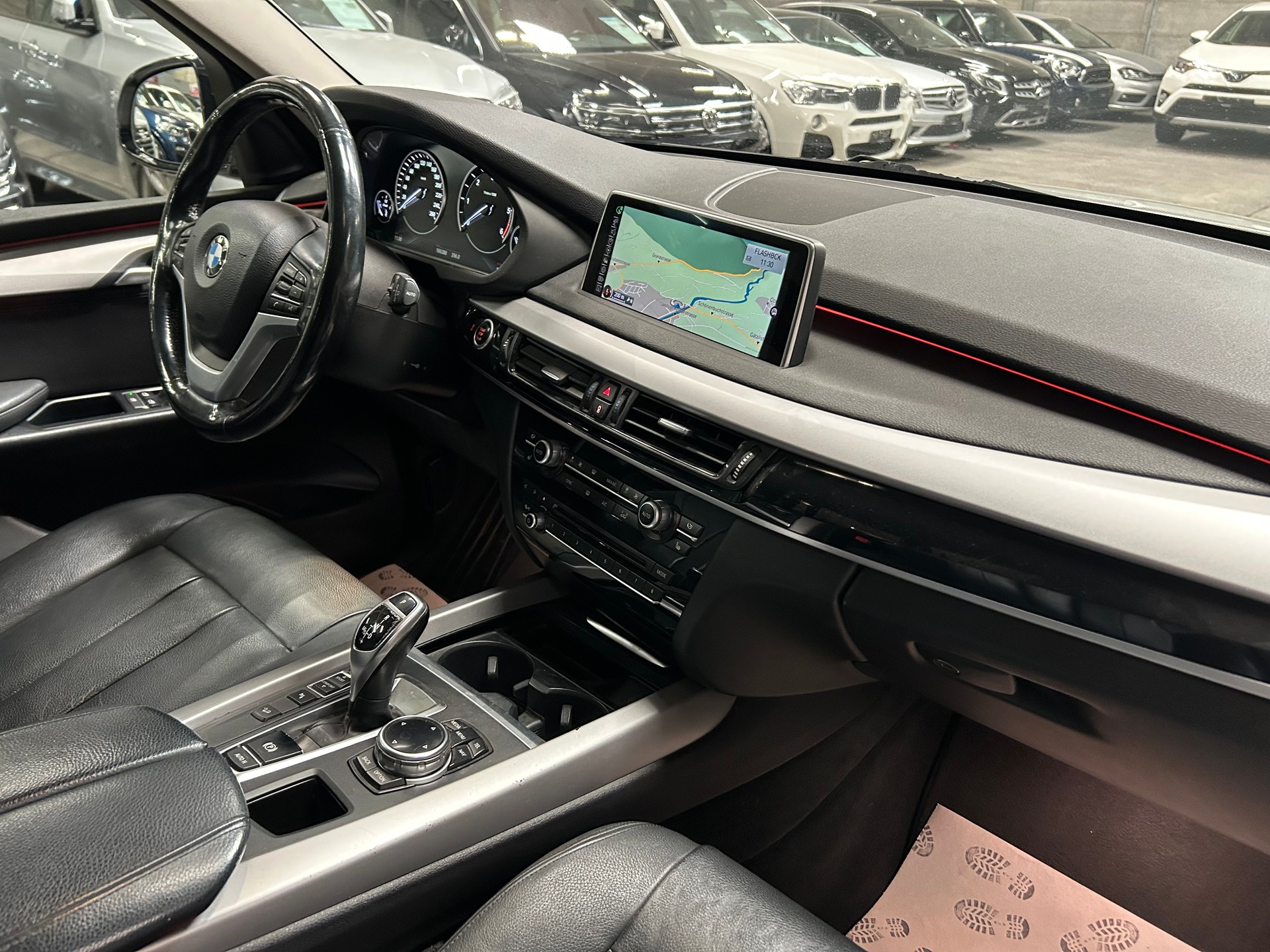 BMW X5 xDrive 25d Steptronic-image-12