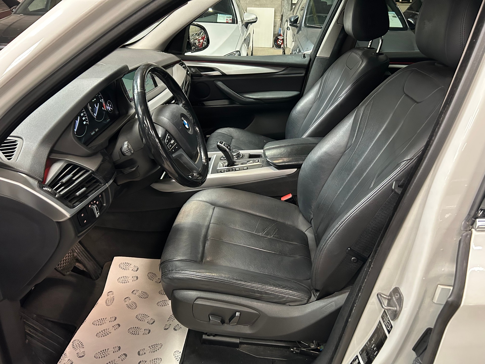 BMW X5 xDrive 25d Steptronic-image-9