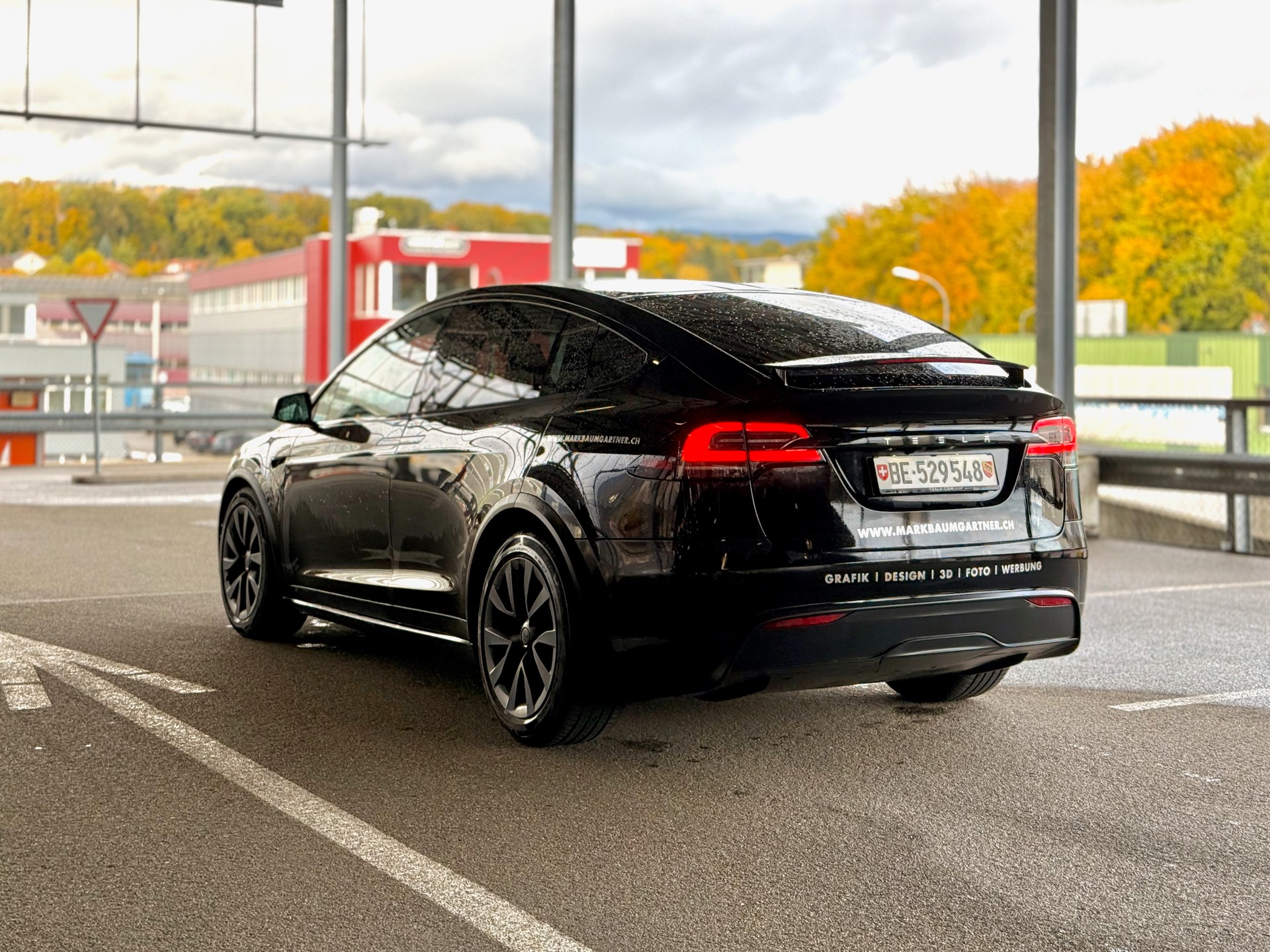 TESLA Model X Long Range-image-4