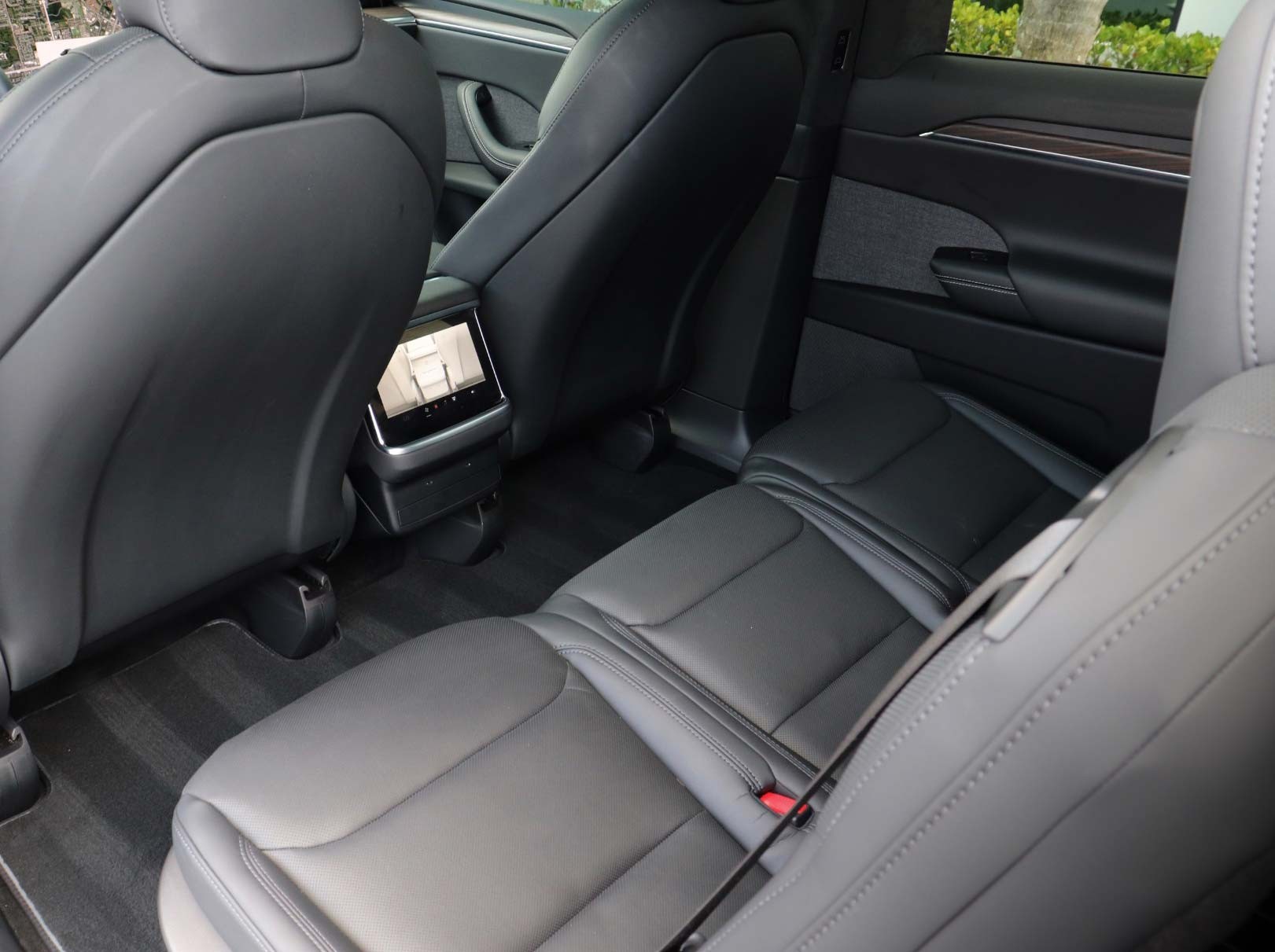 TESLA Model X Long Range-image-11