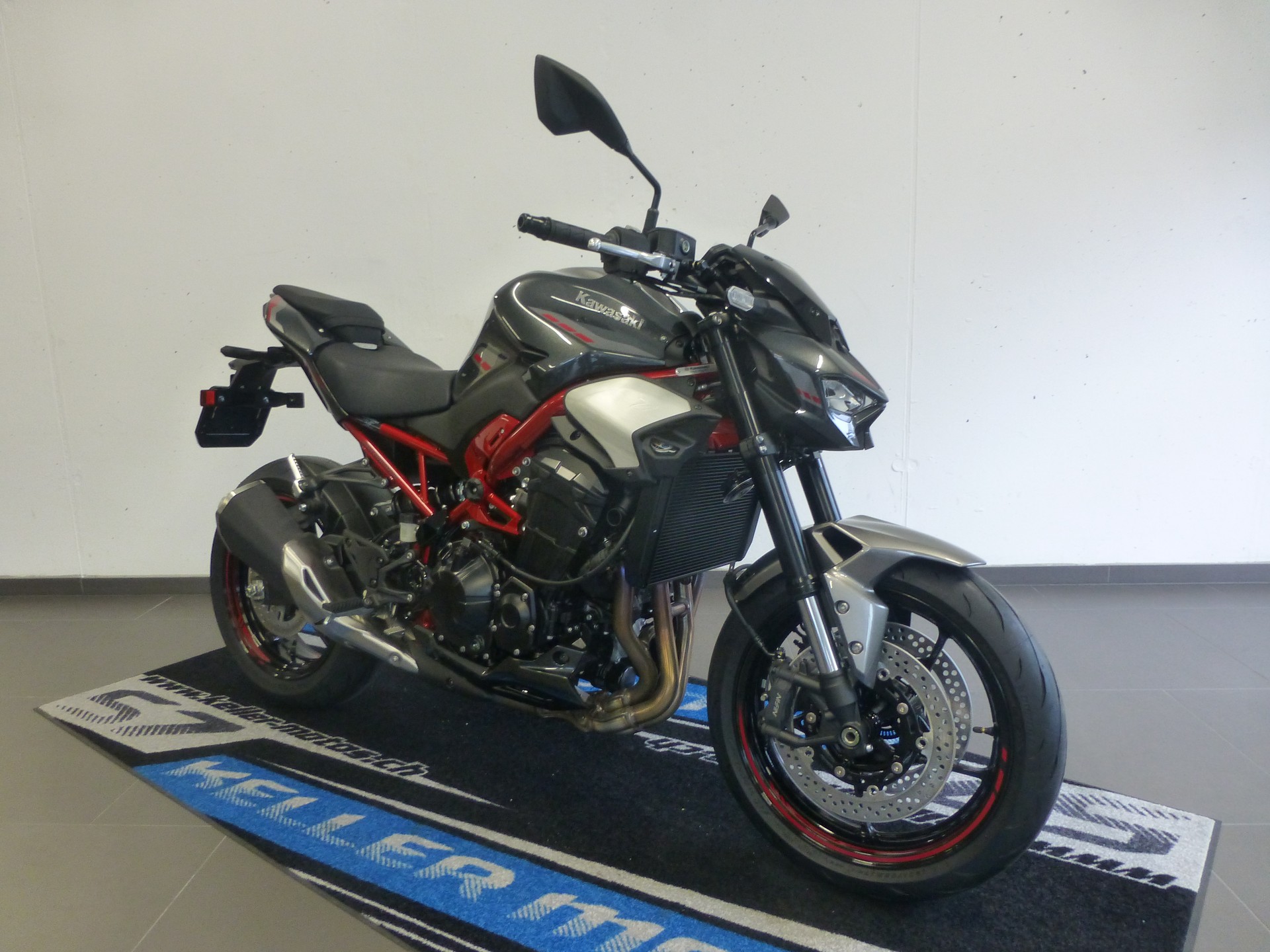 KAWASAKI Z 900 (35kW)-image-2