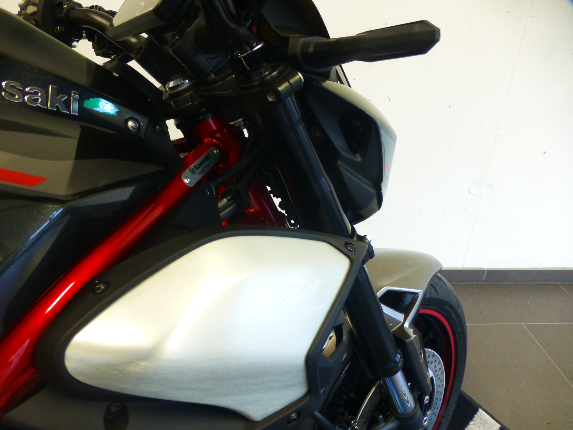 KAWASAKI Z 900 (35kW)-image-14