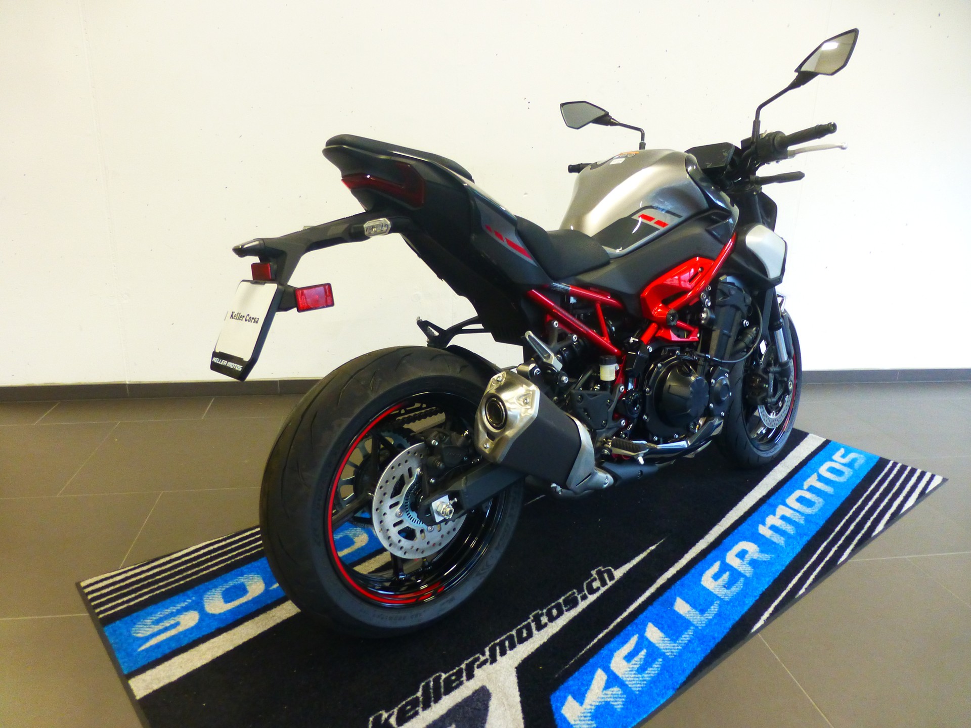 KAWASAKI Z 900 (35kW)-image-11