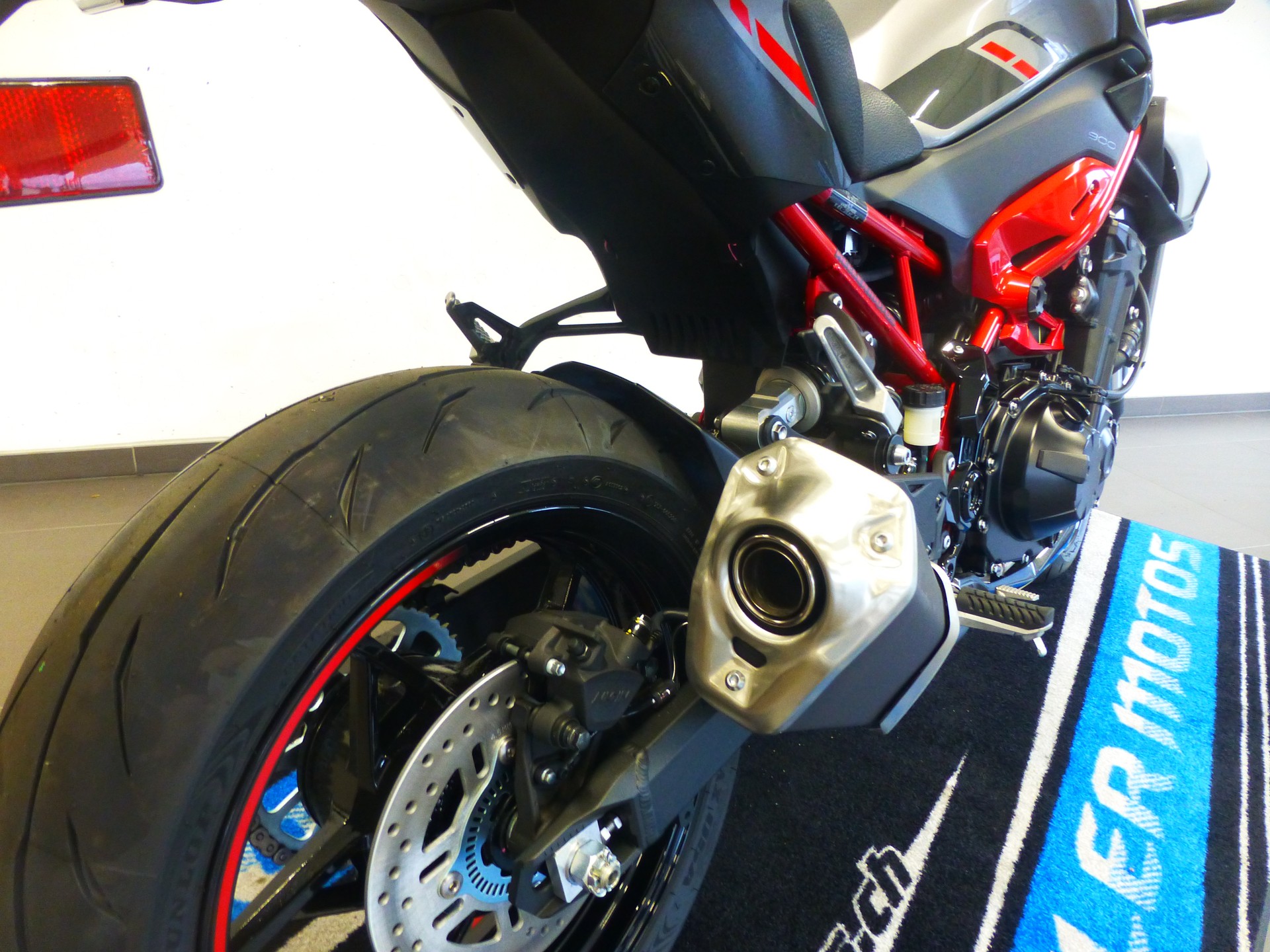 KAWASAKI Z 900 (35kW)-image-13
