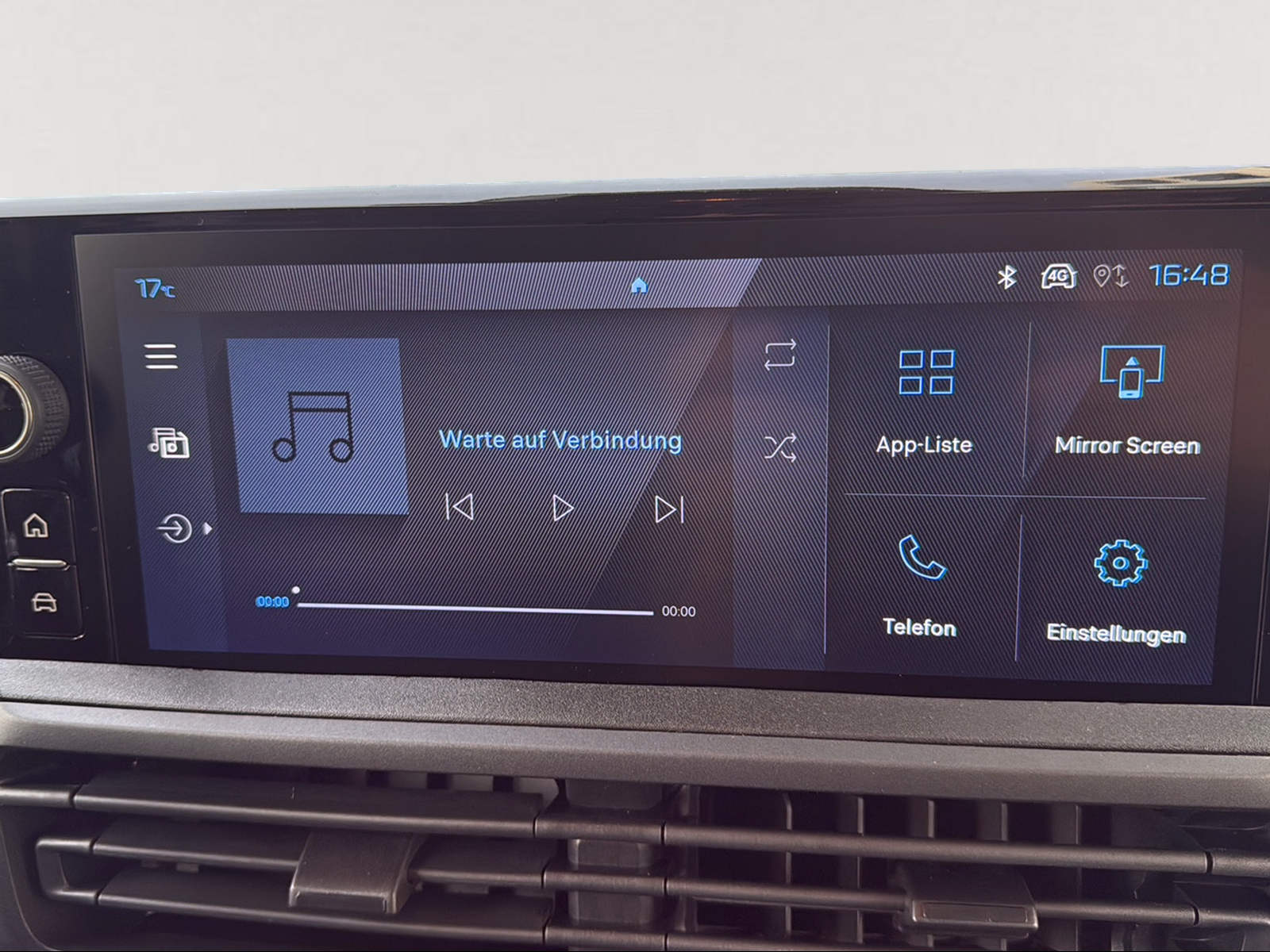 PEUGEOT Expert 2.2 BlueHDi 150 S&S Standard-image-10