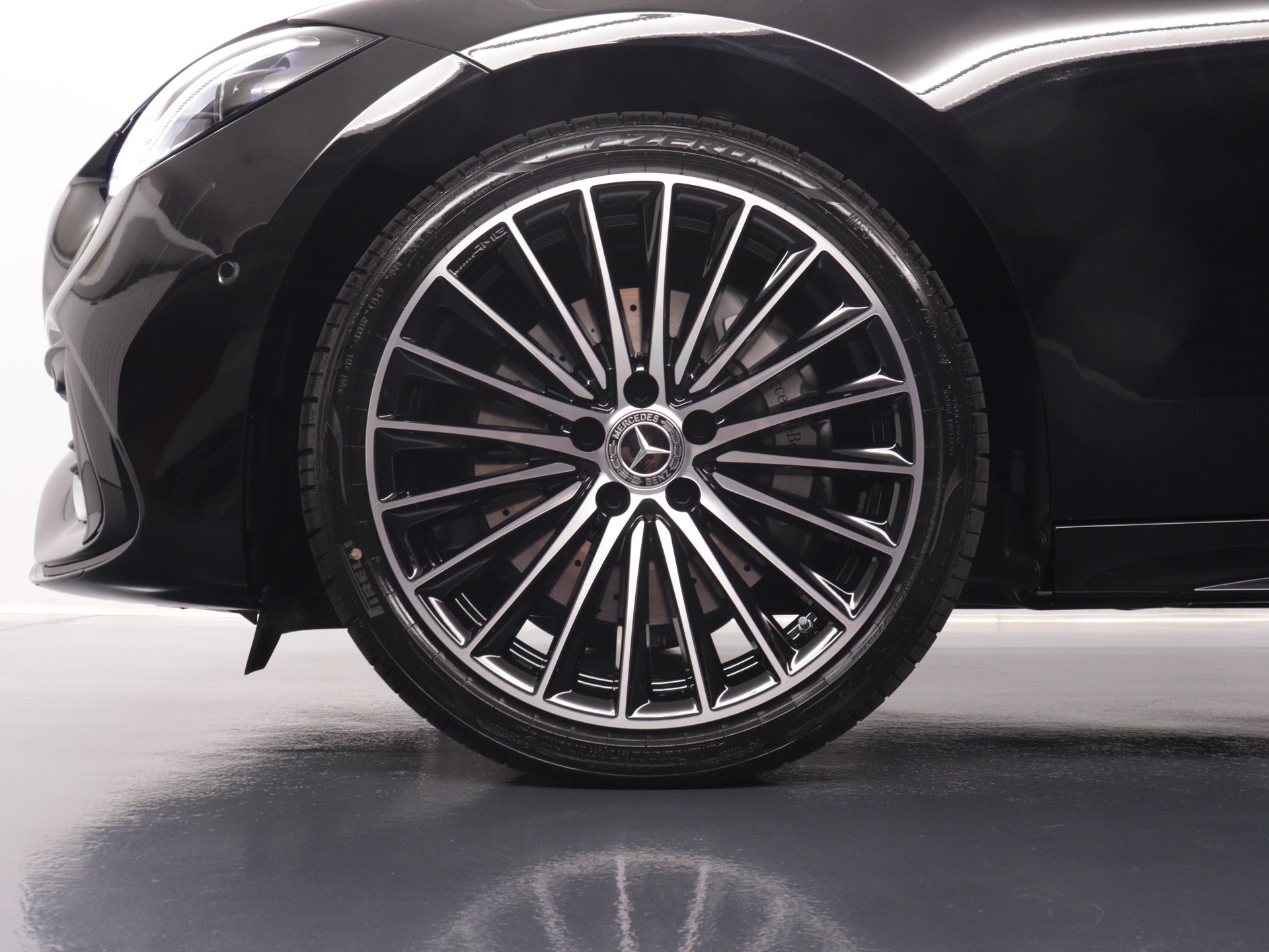 MERCEDES-BENZ C 220 d Swiss Star AMG Line 4matic Kombi-image-15