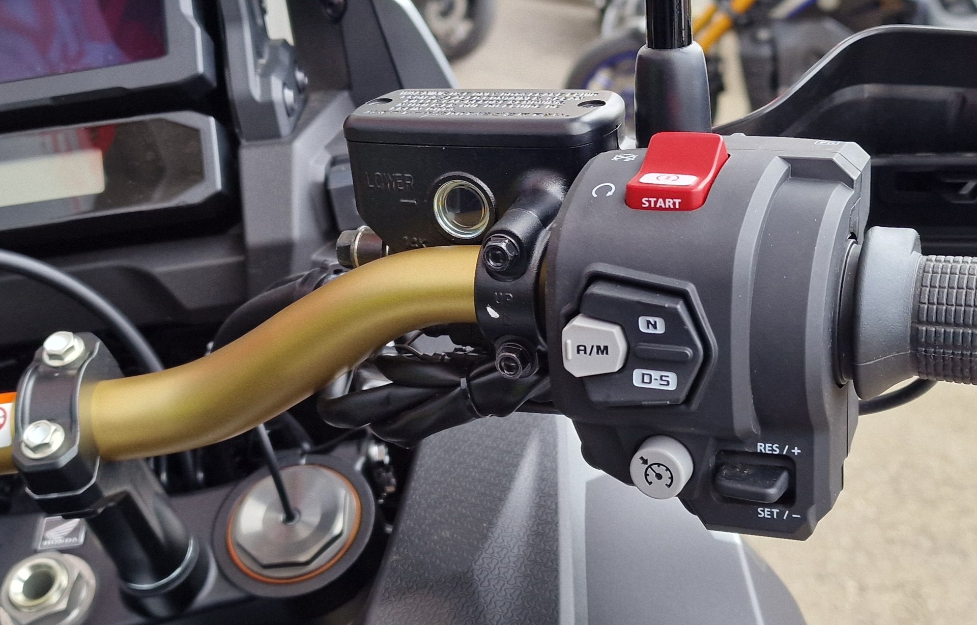 HONDA CRF 1100L Africa Twin Adv. Sports DCT Electronic Suspension 2026-image-4