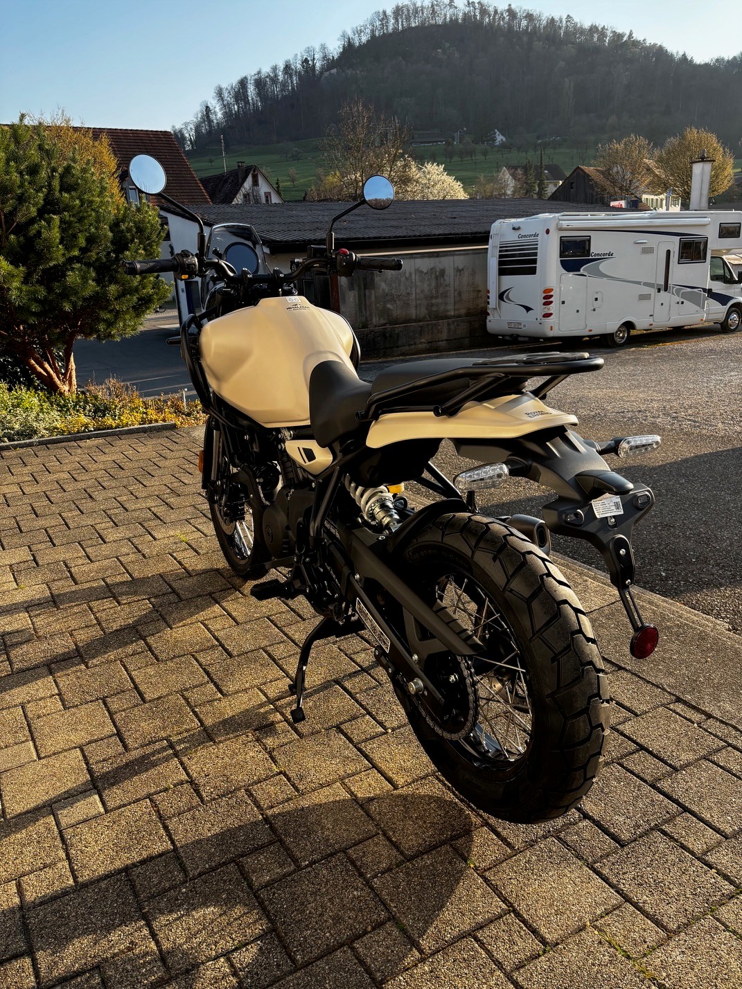 ROYAL ENFIELD Himalayan 452 Base-image-4